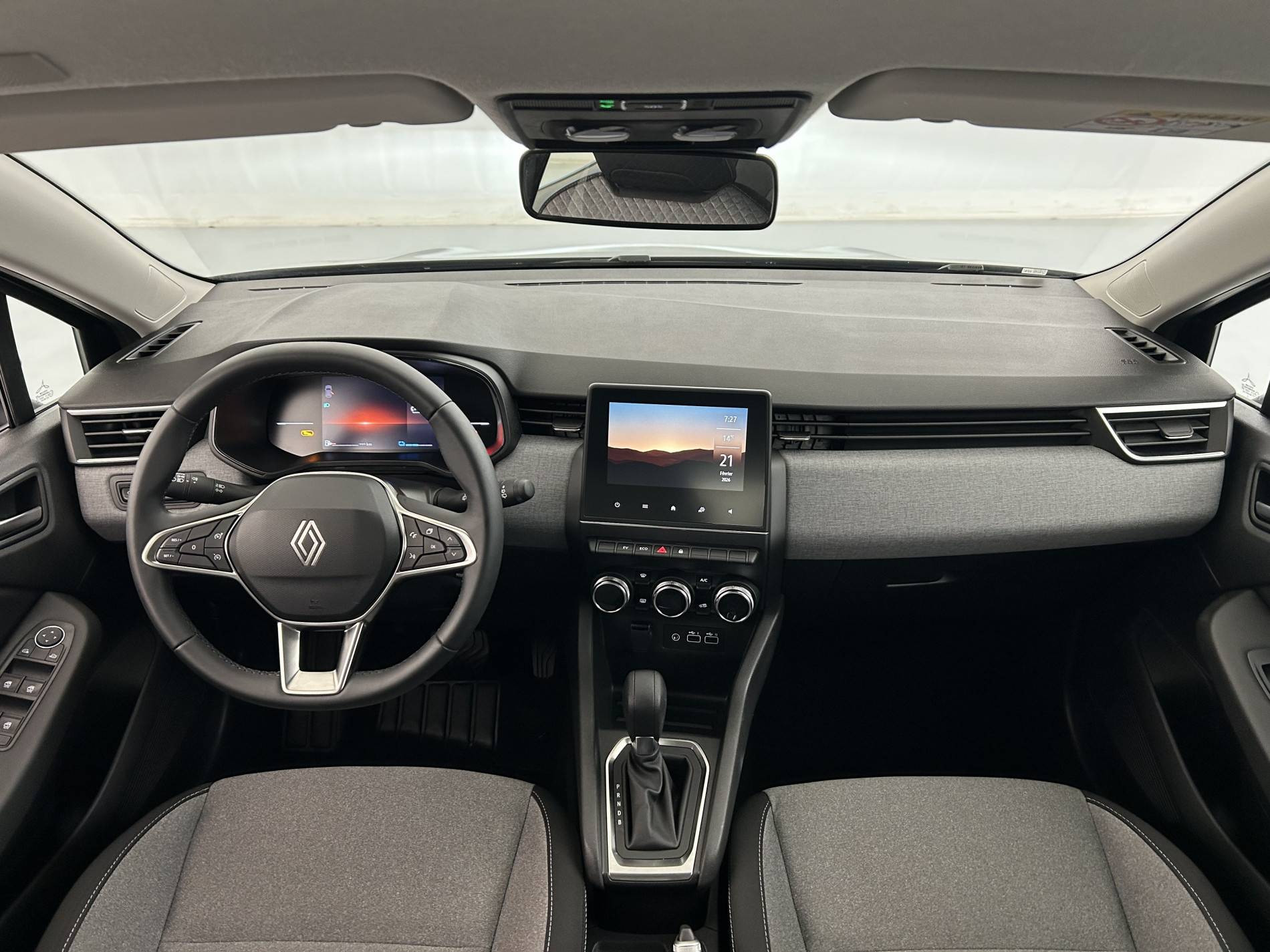 Vente en ligne Renault Clio 5 Clio E-Tech full hybrid 145 ch GSR2 au prix de 20 590 €