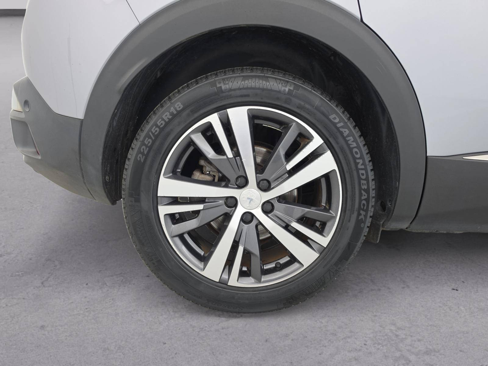 Vente en ligne Peugeot 3008  BlueHDi 130ch S&S EAT8 au prix de 20 990 €