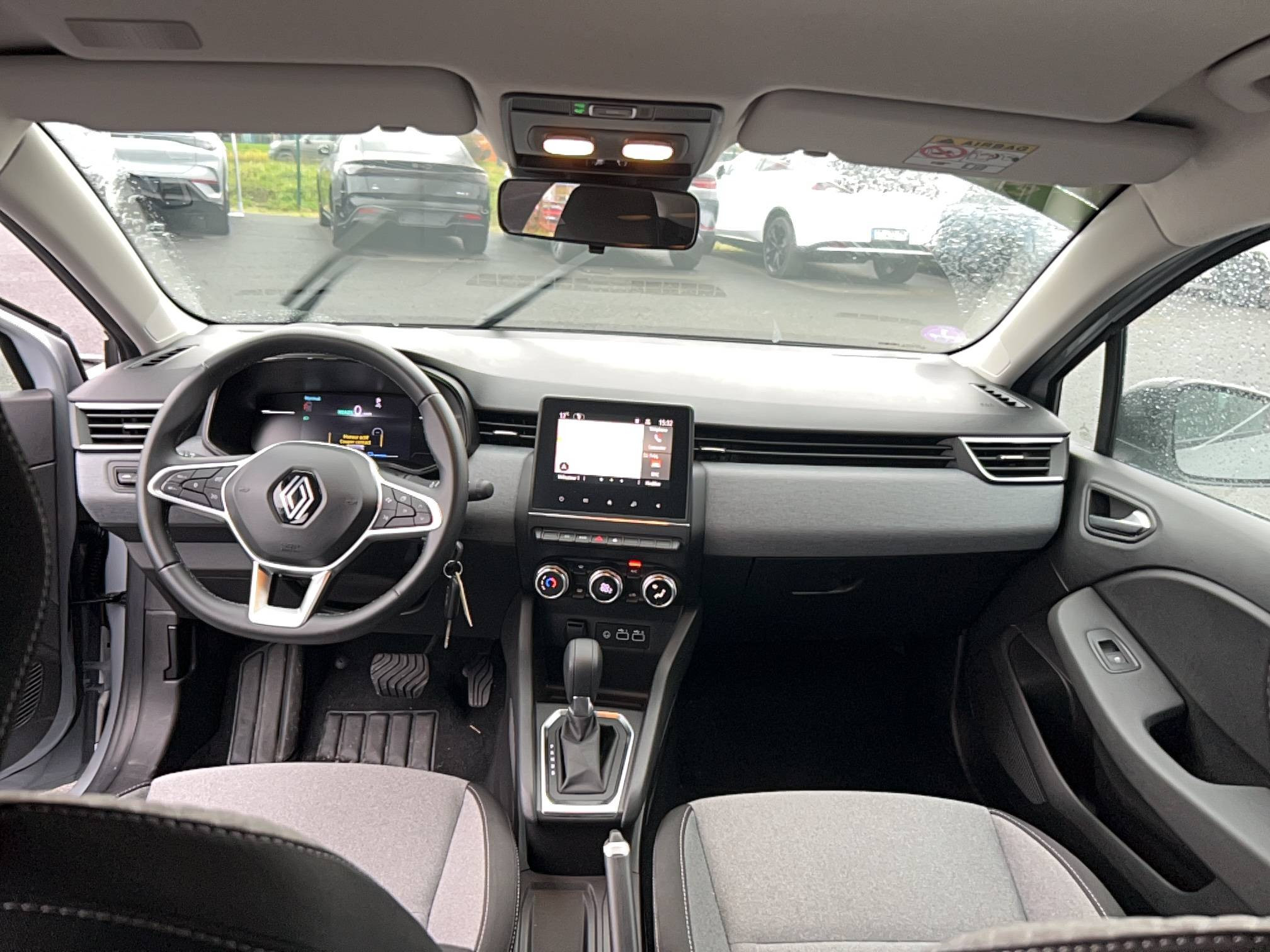 Vente en ligne Renault Clio 5 Clio E-Tech full hybrid 145 ch GSR2 au prix de 19 970 €