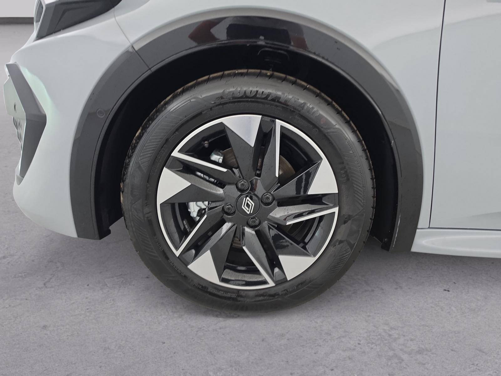 Vente en ligne Renault Clio 6 Clio E-Tech full hybrid 160 ch au prix de 26 490 €