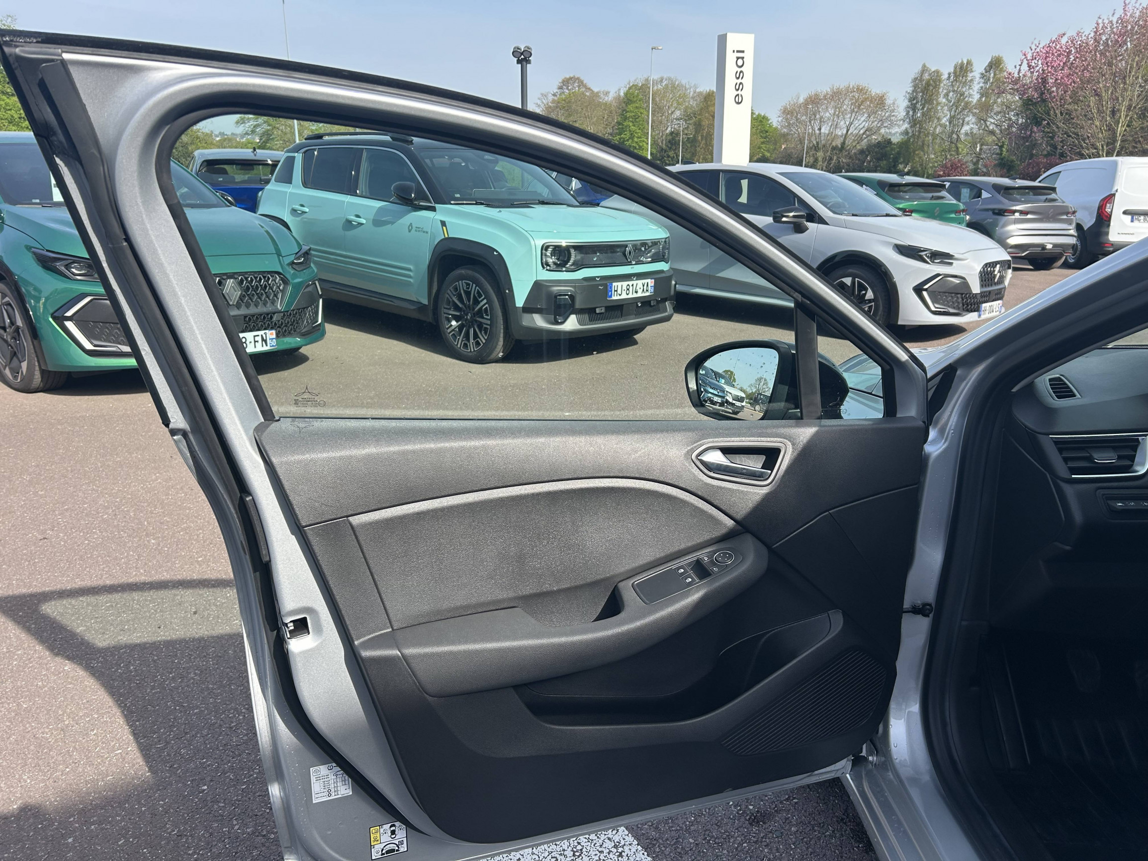 Vente en ligne Renault Clio 5 Clio TCe 90 au prix de 14 490 €