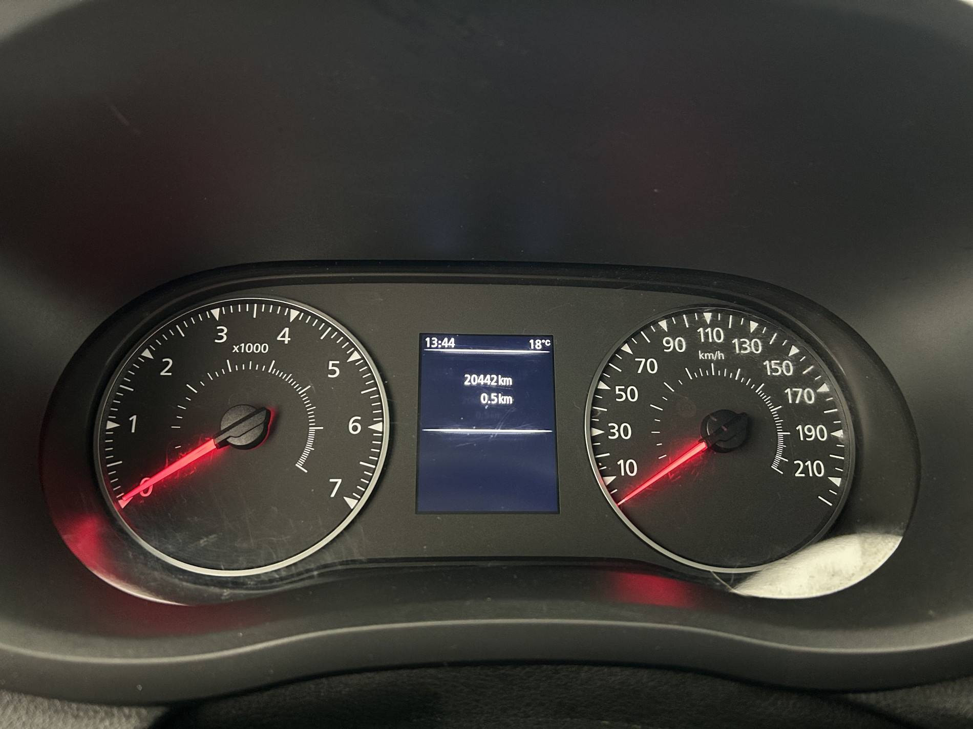 Vente en ligne Renault Master Fourgon MASTER FGN TRAC F3500 L3H3 BLUE DCI 135 au prix de 26 490 €