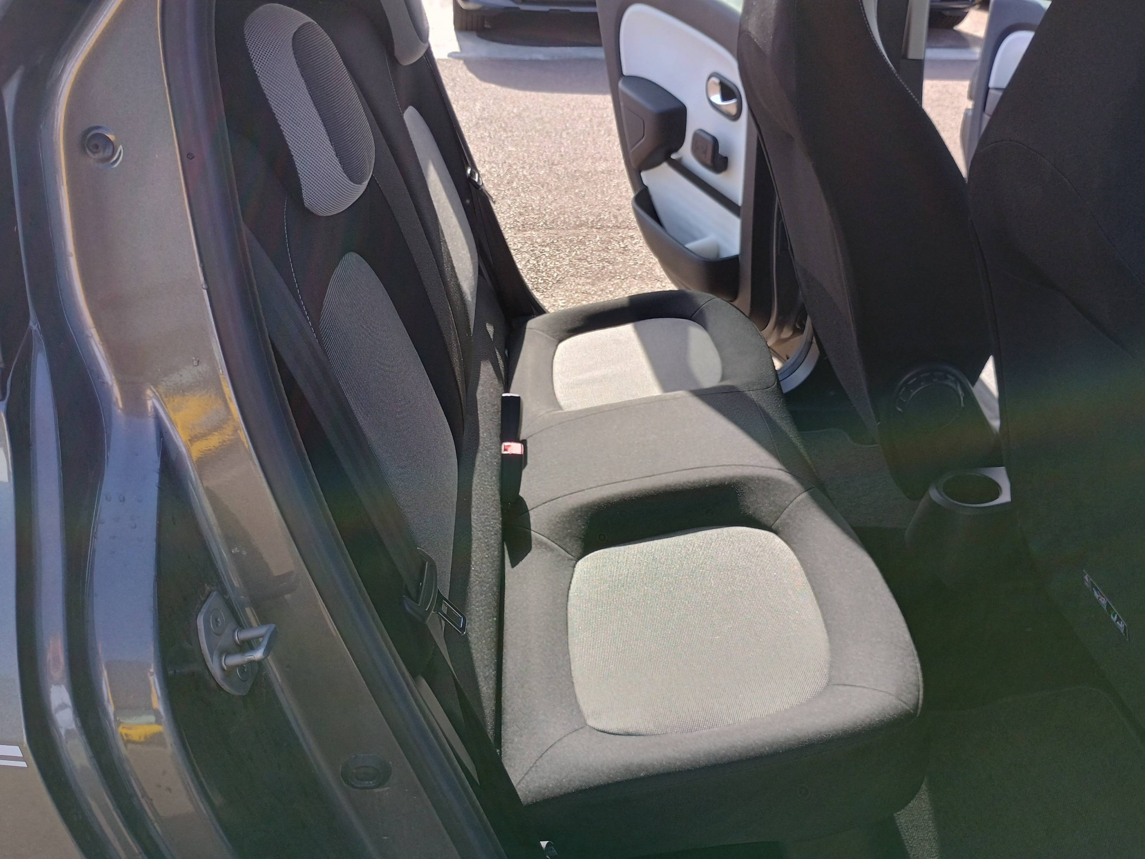 Vente en ligne Renault Twingo 3  0.9 TCe 90 Energy E6C au prix de 11 991 €