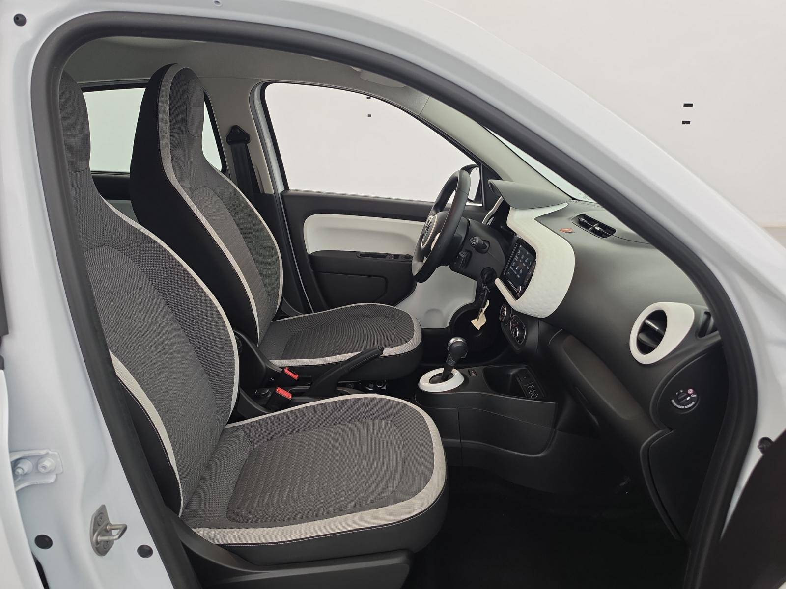 Vente en ligne Renault Twingo Electrique Twingo III E-Tech au prix de 13 900 €