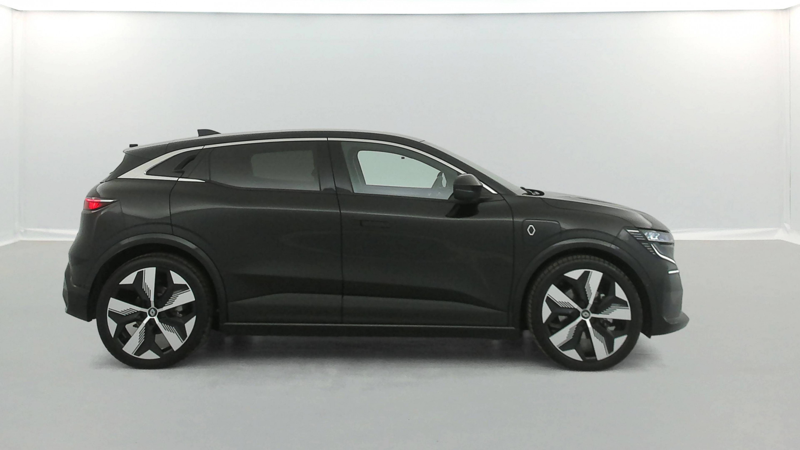 Vente en ligne Renault Megane E-Tech  220 ch autonomie confort GSR2 au prix de 30 490 €