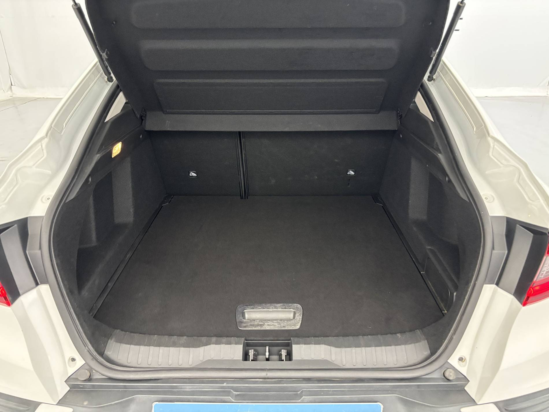 Vente en ligne Renault Arkana  E-Tech hybride 145 - 22 au prix de 17 590 €
