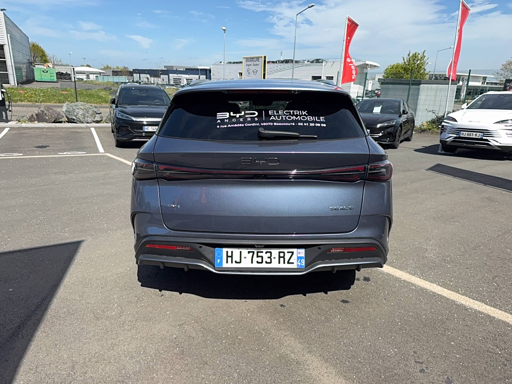 Vente en ligne Byd Seal 6 DM-i Touring  1.5l DM-i 156 kW PHEV au prix de 37 290 €