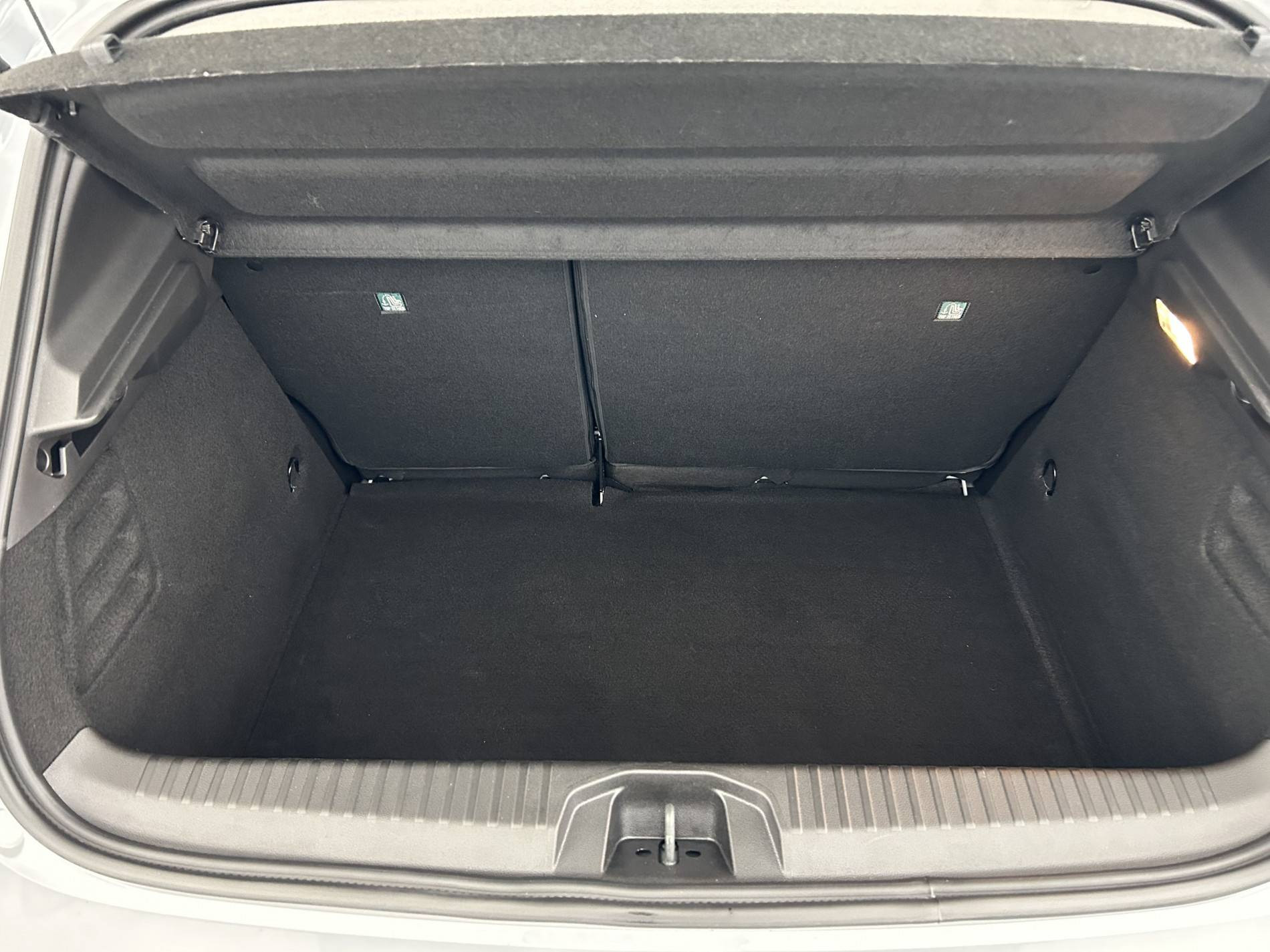 Vente en ligne Renault Clio 5 Clio Blue dCi 100 ch GSR2 au prix de 17 990 €