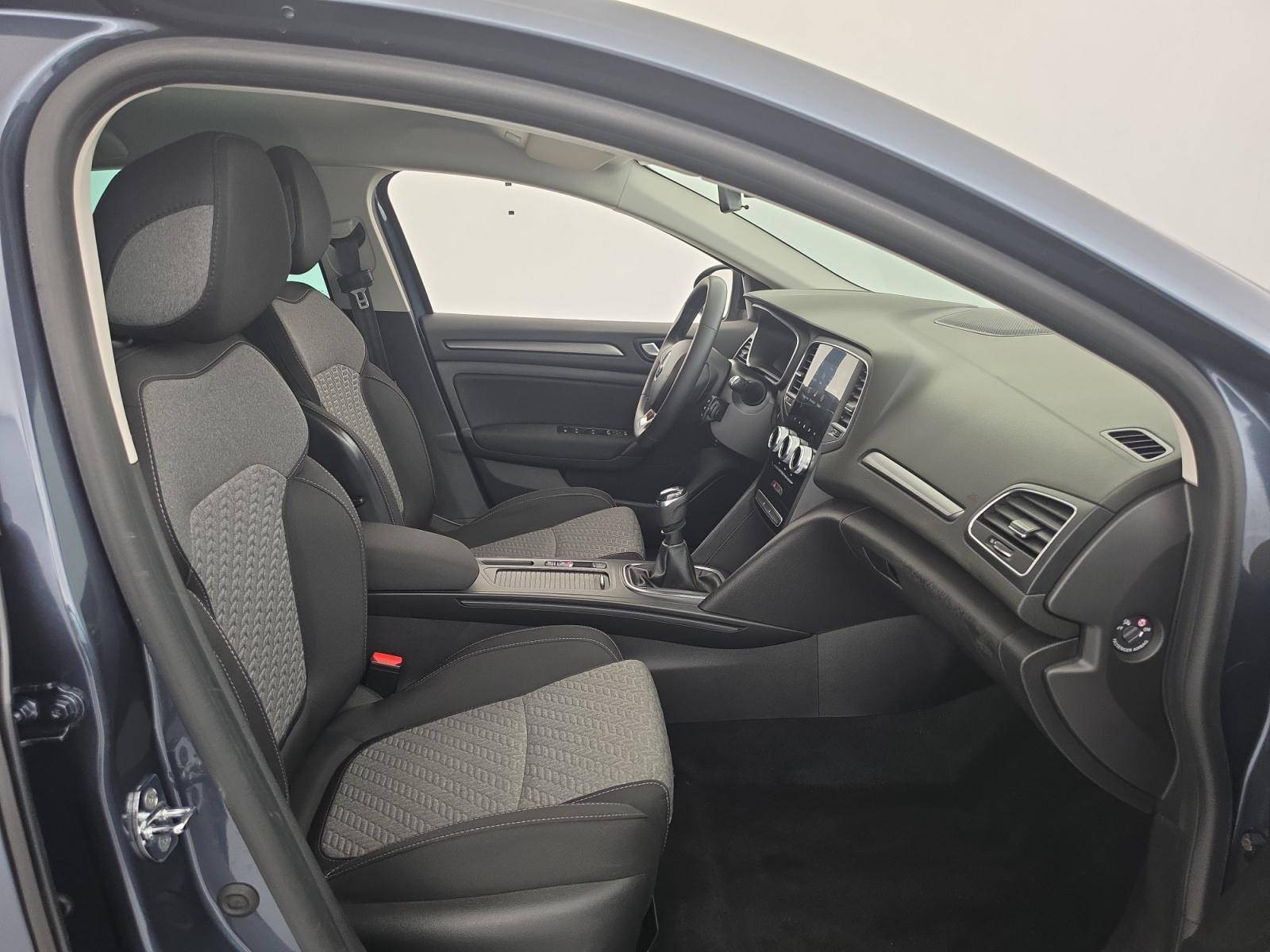 Vente en ligne Renault Megane 4 Mégane IV Berline Blue dCi 115 - 21B au prix de 14 950 €