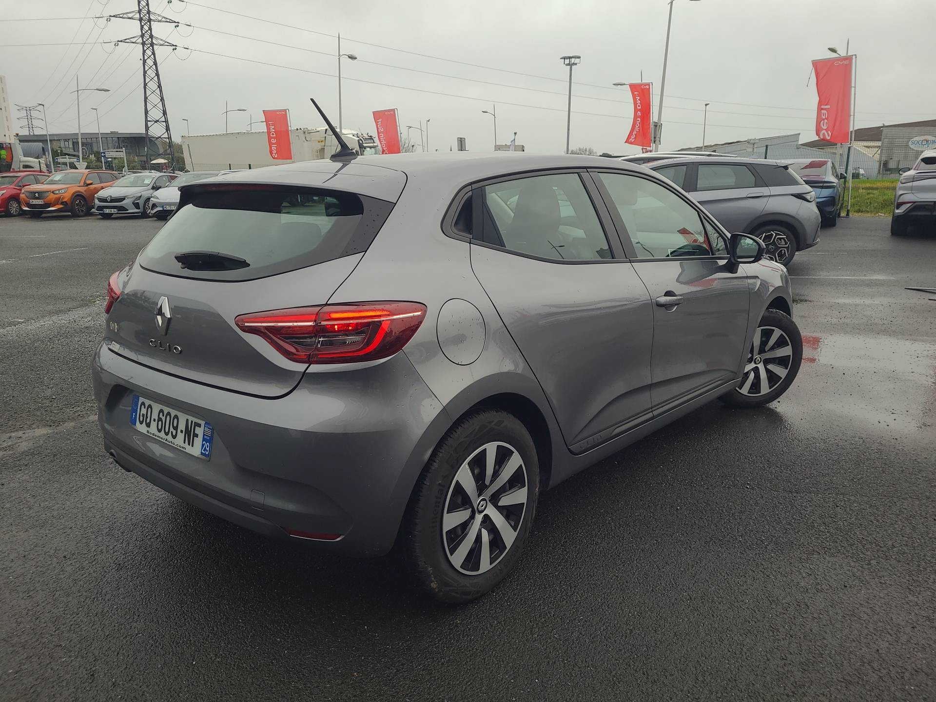Renault Clio 5 Clio TCe 90 occasion de 2023 en vente à Nantes