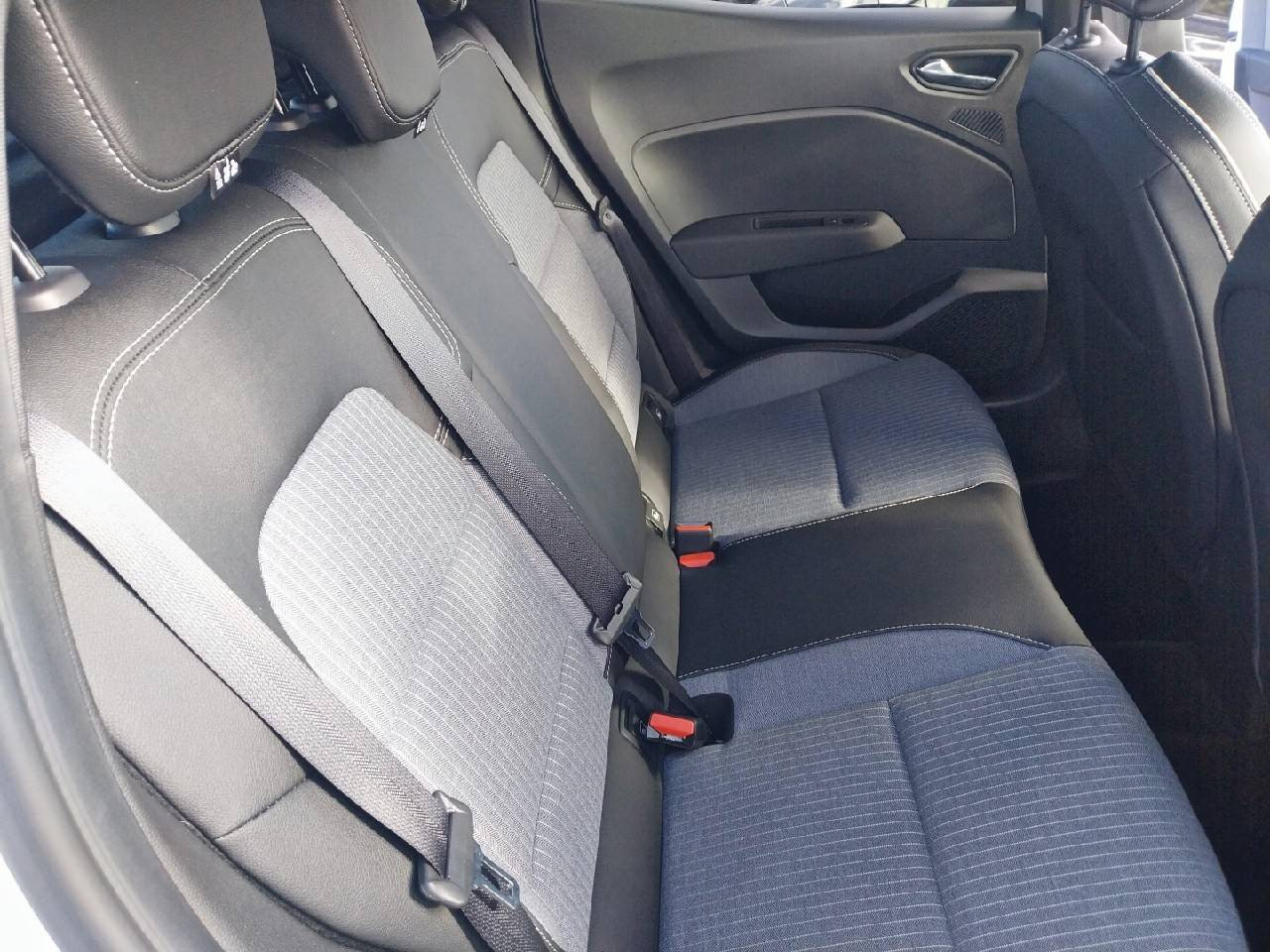 Vente en ligne Renault Clio 5 Clio TCe 90 ch GSR2 au prix de 17 890 €