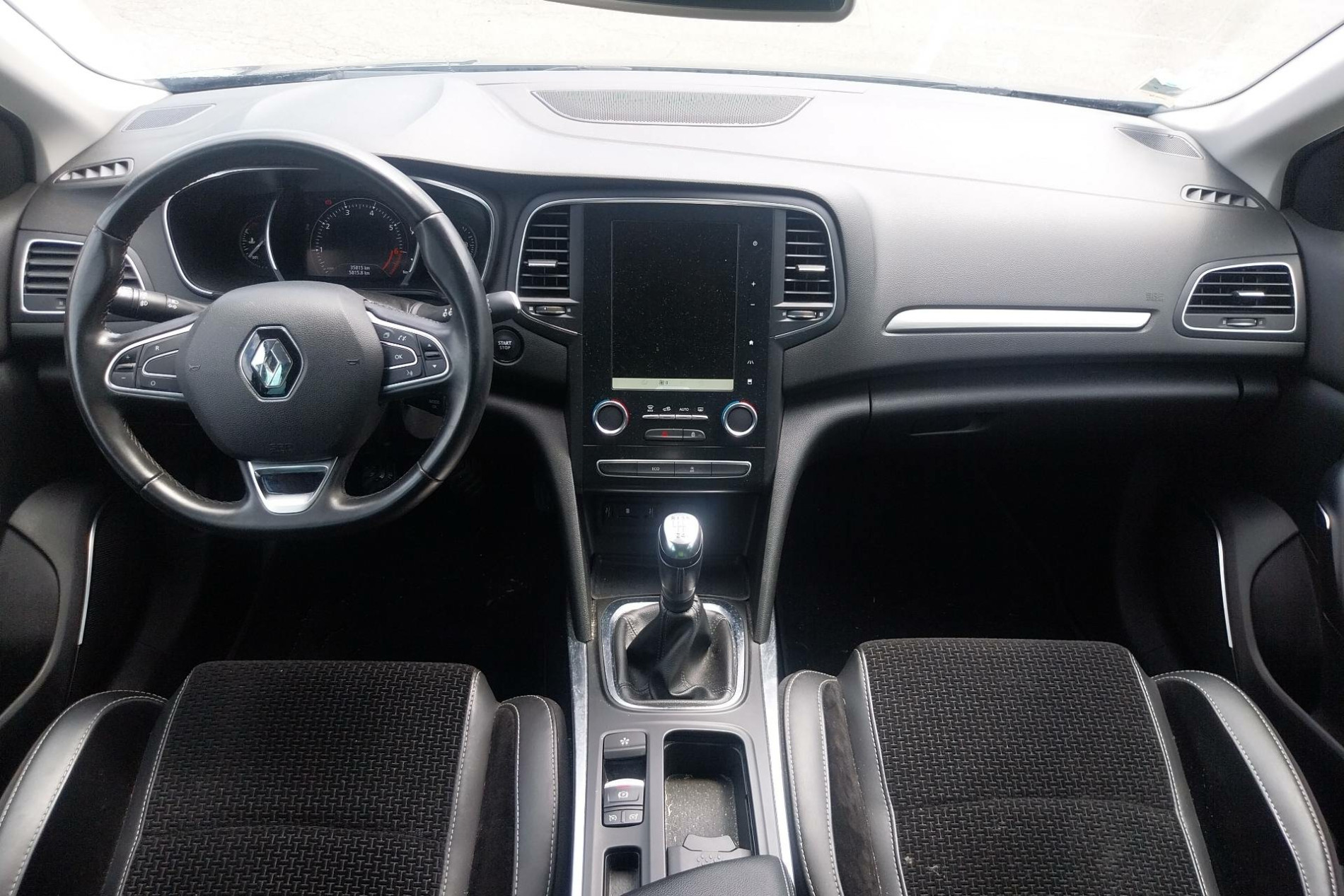 Vente en ligne Renault Megane 4 Mégane IV Berline TCe 140 Energy au prix de 15 690 €