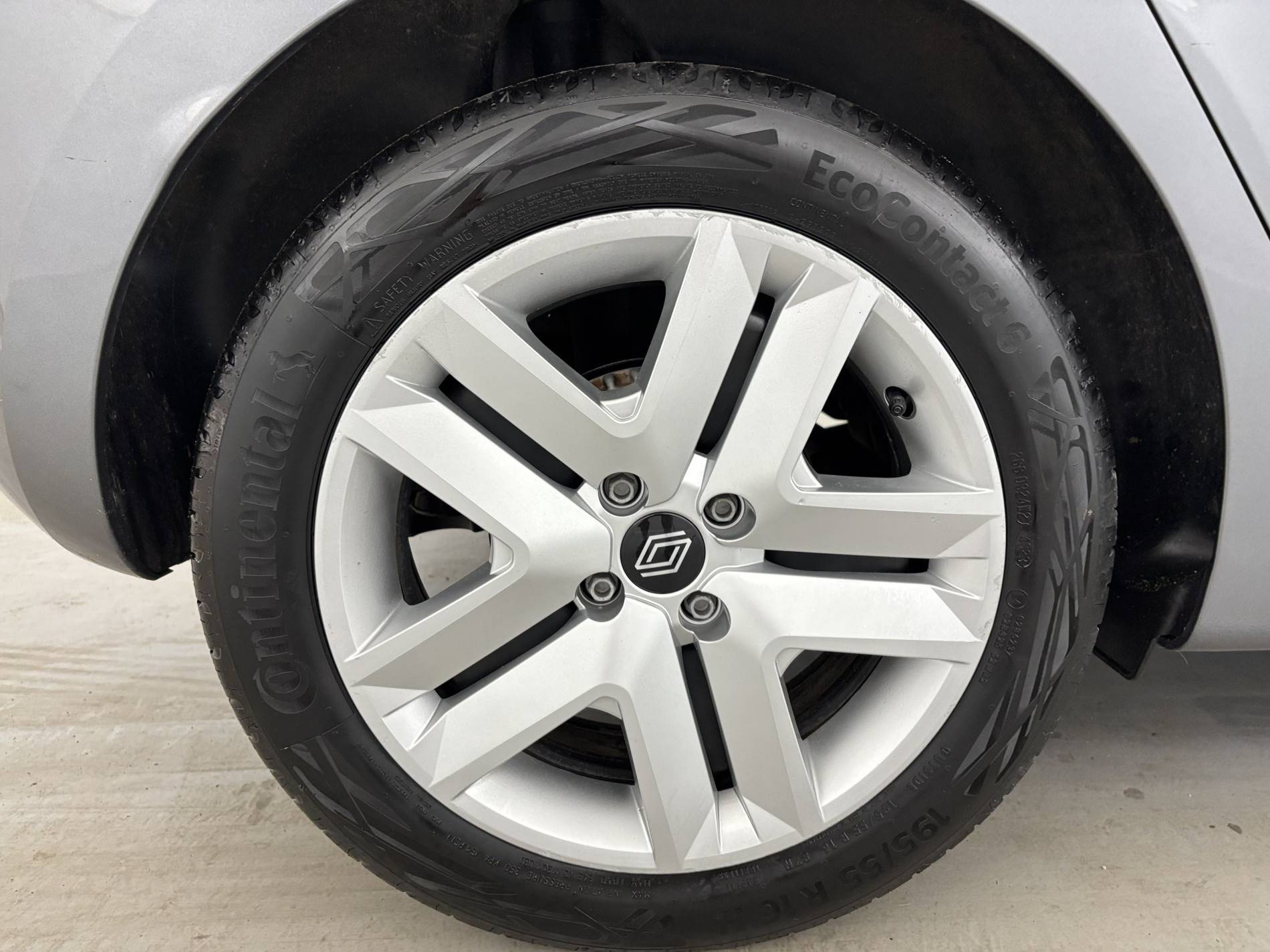 Vente en ligne Renault Clio 5 Clio TCe 90 au prix de 14 490 €