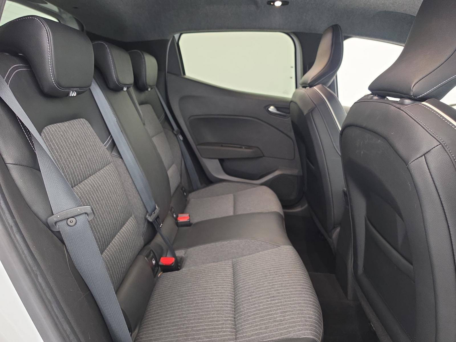 Vente en ligne Renault Clio 5 Clio TCe 90 au prix de 14 800 €