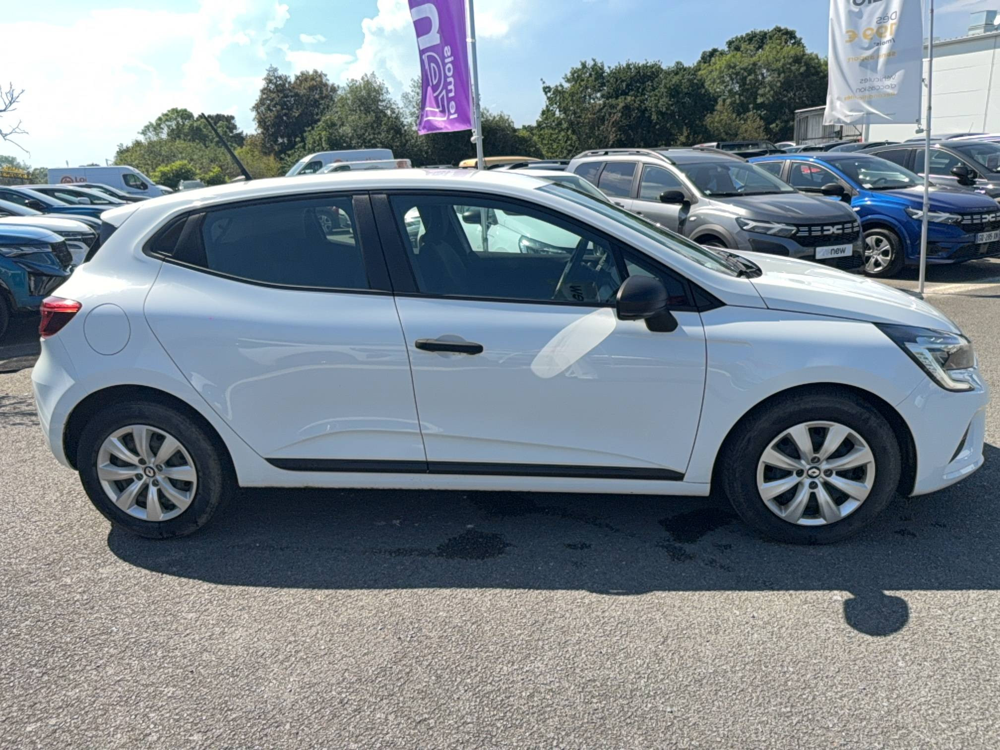 Vente en ligne Renault Clio 5 Clio SCe 65 au prix de 13 490 €