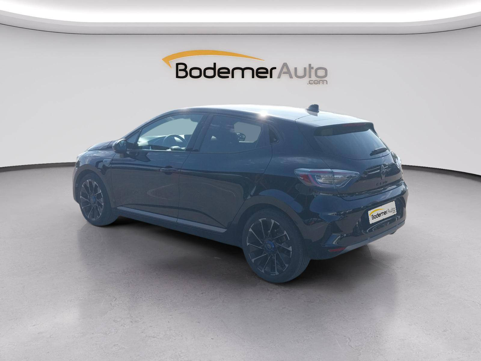 Vente en ligne Renault Clio 5 Clio E-Tech full hybrid 145 au prix de 20 990 €