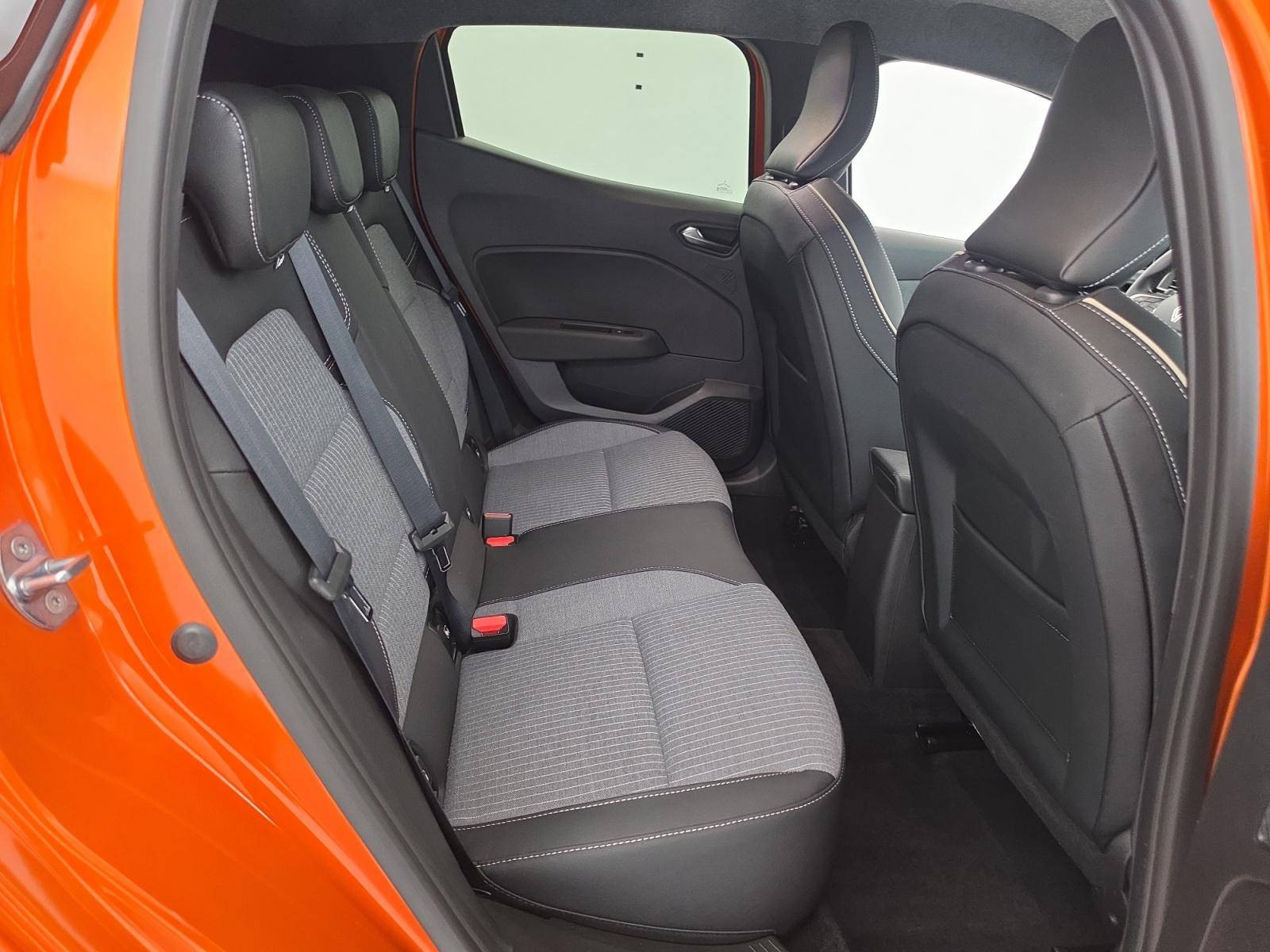 Vente en ligne Renault Clio 5 Clio Eco-G 100 ch GSR2 au prix de 16 990 €