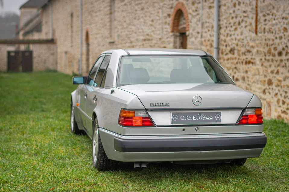 Mercedes-Benz 500 E occasion en vente à Saint-Germain-lès-Corbeil
