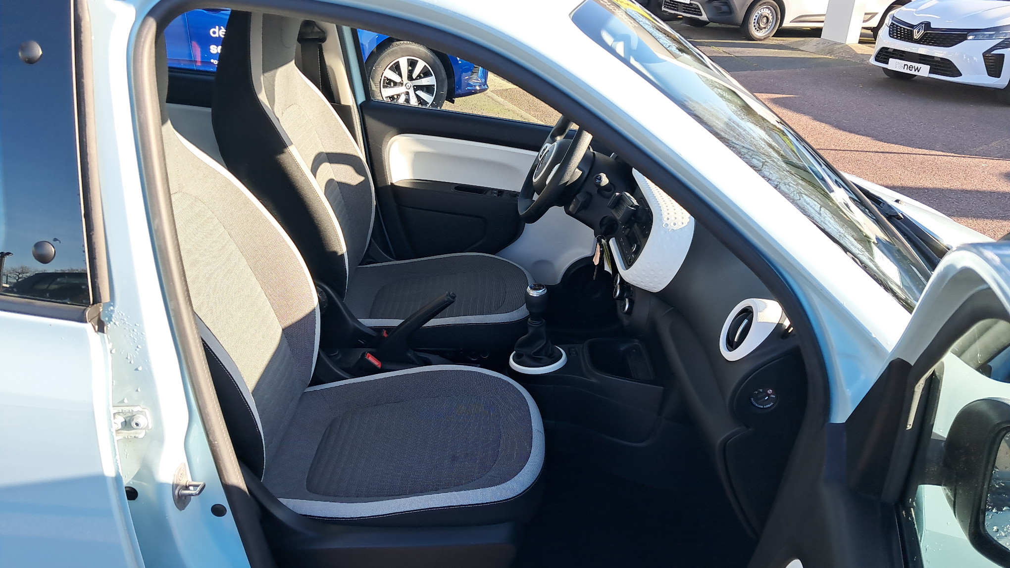 Vente en ligne Renault Twingo 3  SCe 65 - 21 au prix de 10 990 €