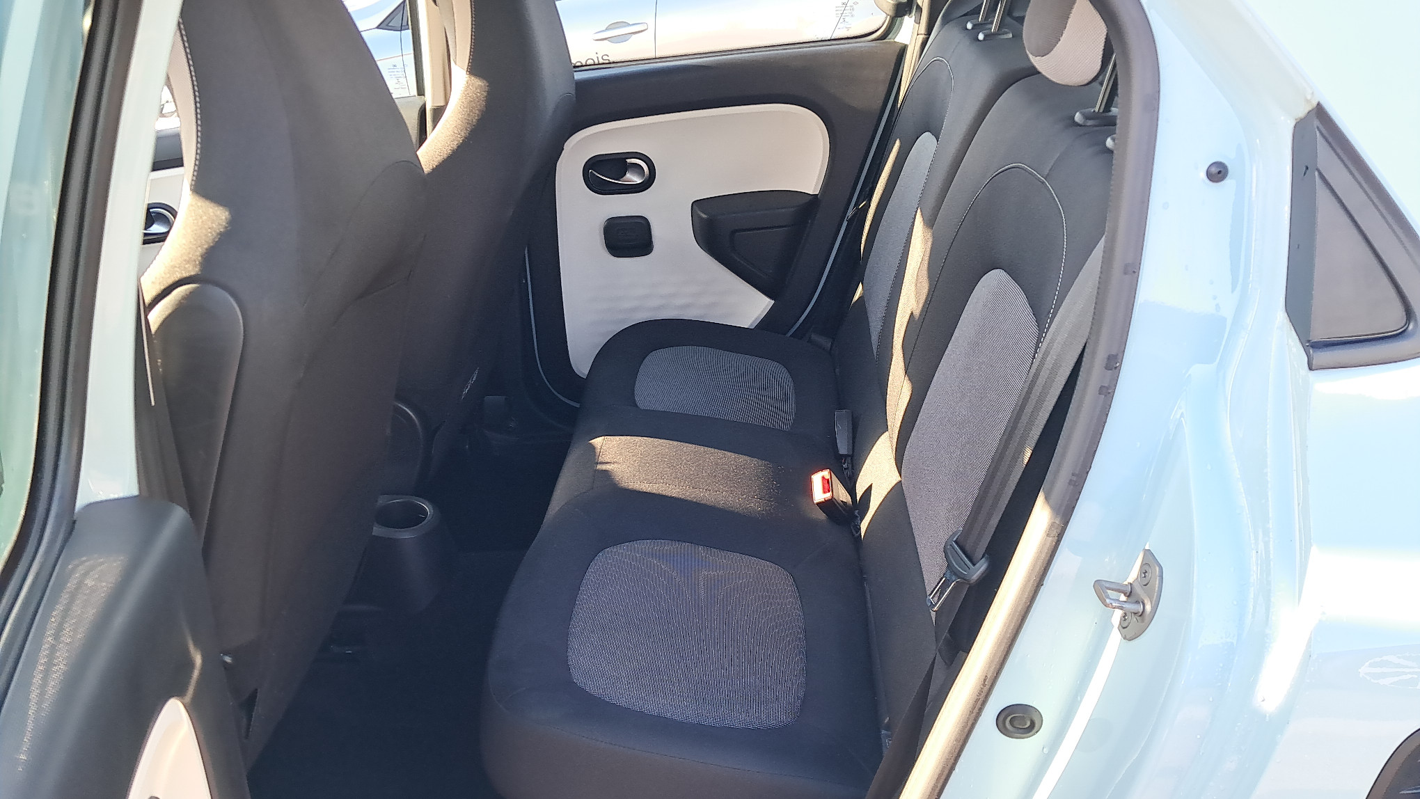 Vente en ligne Renault Twingo 3  SCe 65 - 21 au prix de 10 990 €