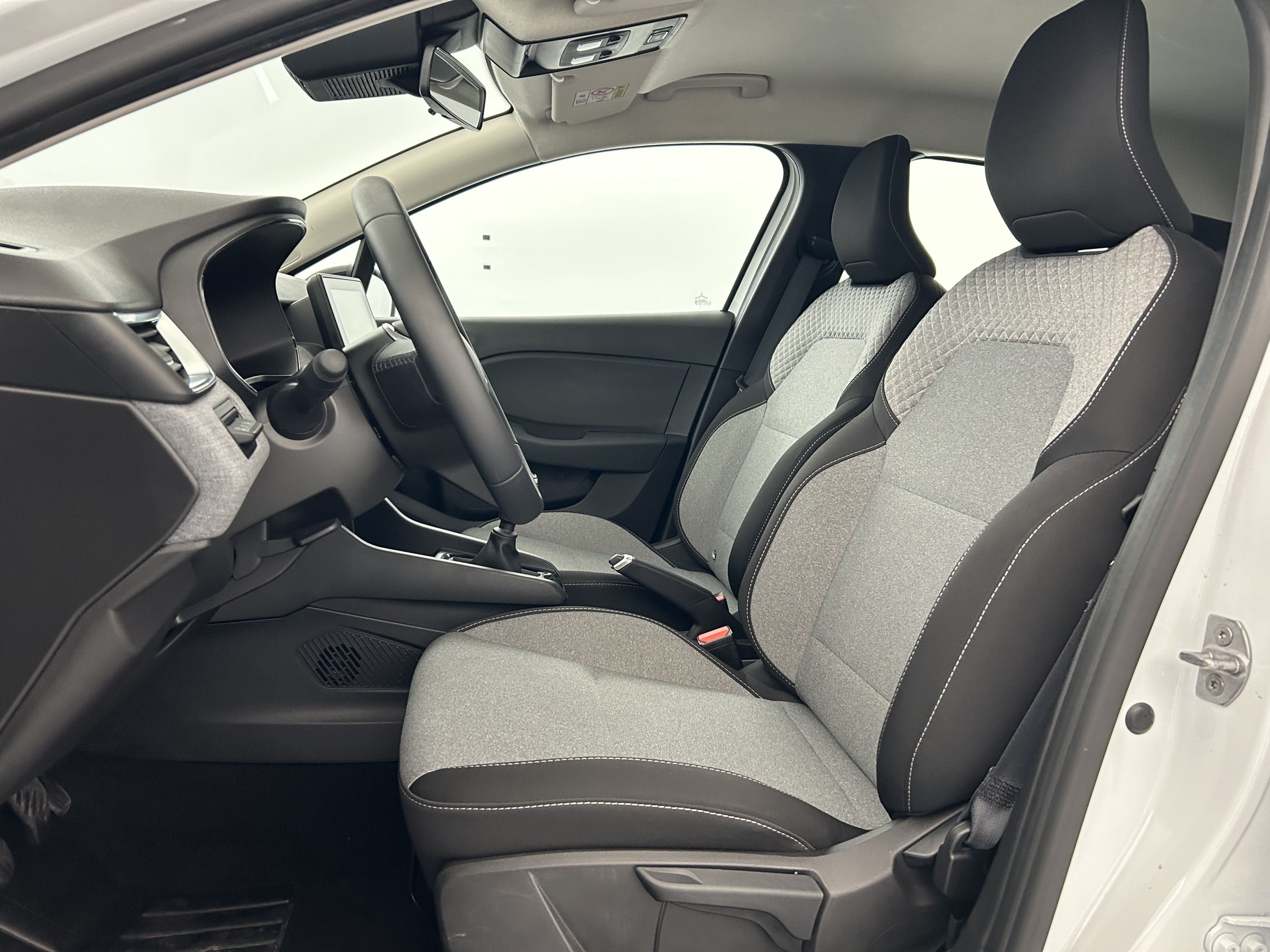 Vente en ligne Renault Clio 5 Clio Blue dCi 100 ch GSR2 au prix de 18 990 €