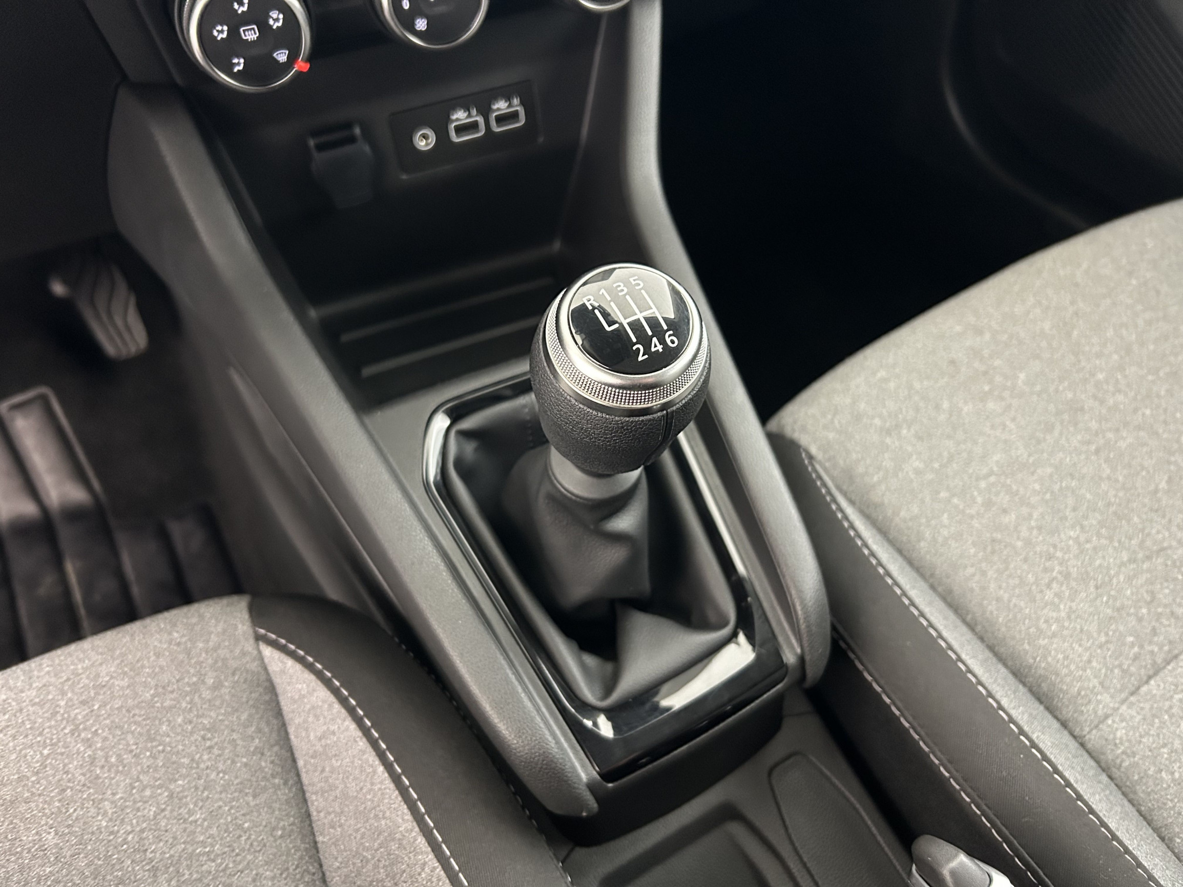 Vente en ligne Renault Clio 5 Clio Blue dCi 100 ch GSR2 au prix de 18 990 €