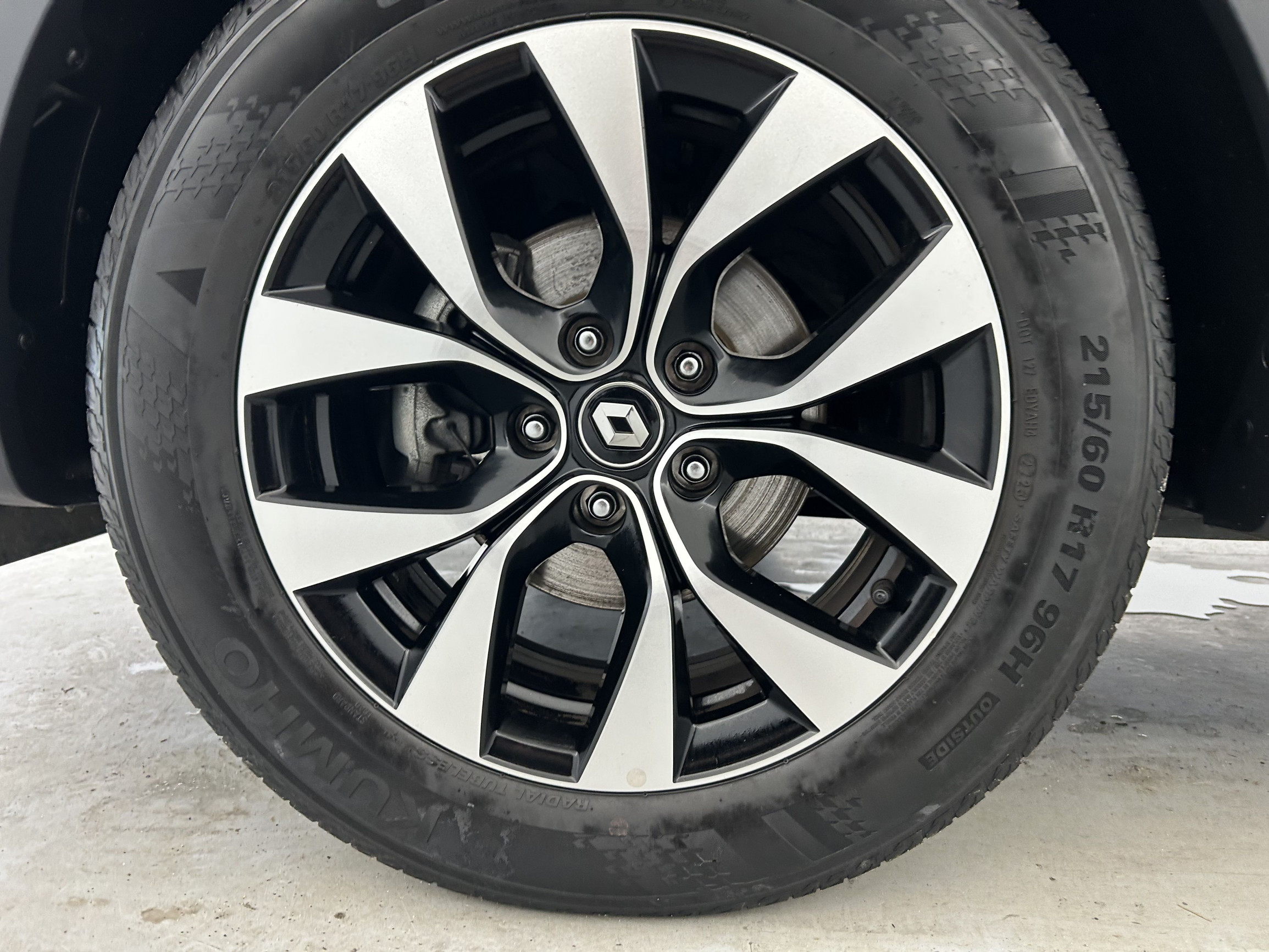 Vente en ligne Renault Arkana  mild hybrid 140 EDC FAP - 22 au prix de 21 590 €