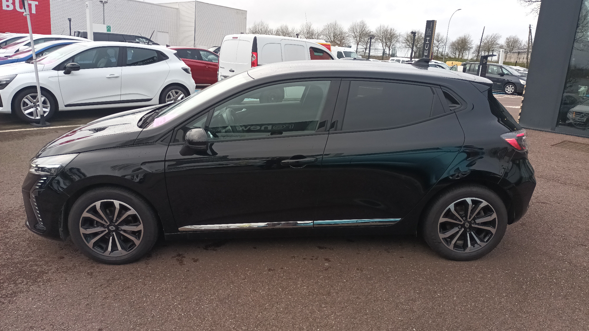 Vente en ligne Renault Clio 5 Clio TCe 90 ch GSR2 au prix de 19 490 €