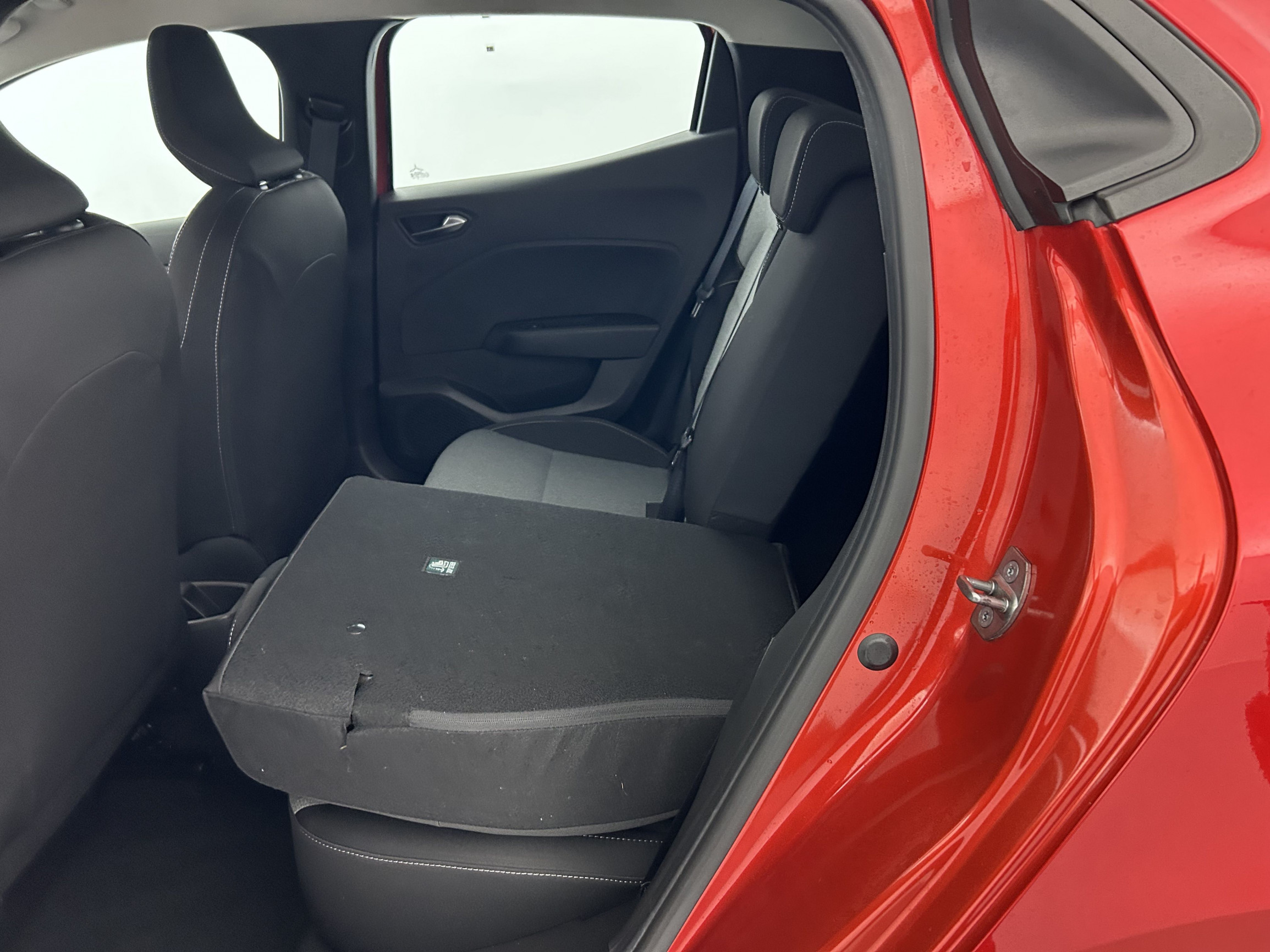 Vente en ligne Renault Clio 5 Clio TCe 90 ch GSR2 au prix de 16 590 €