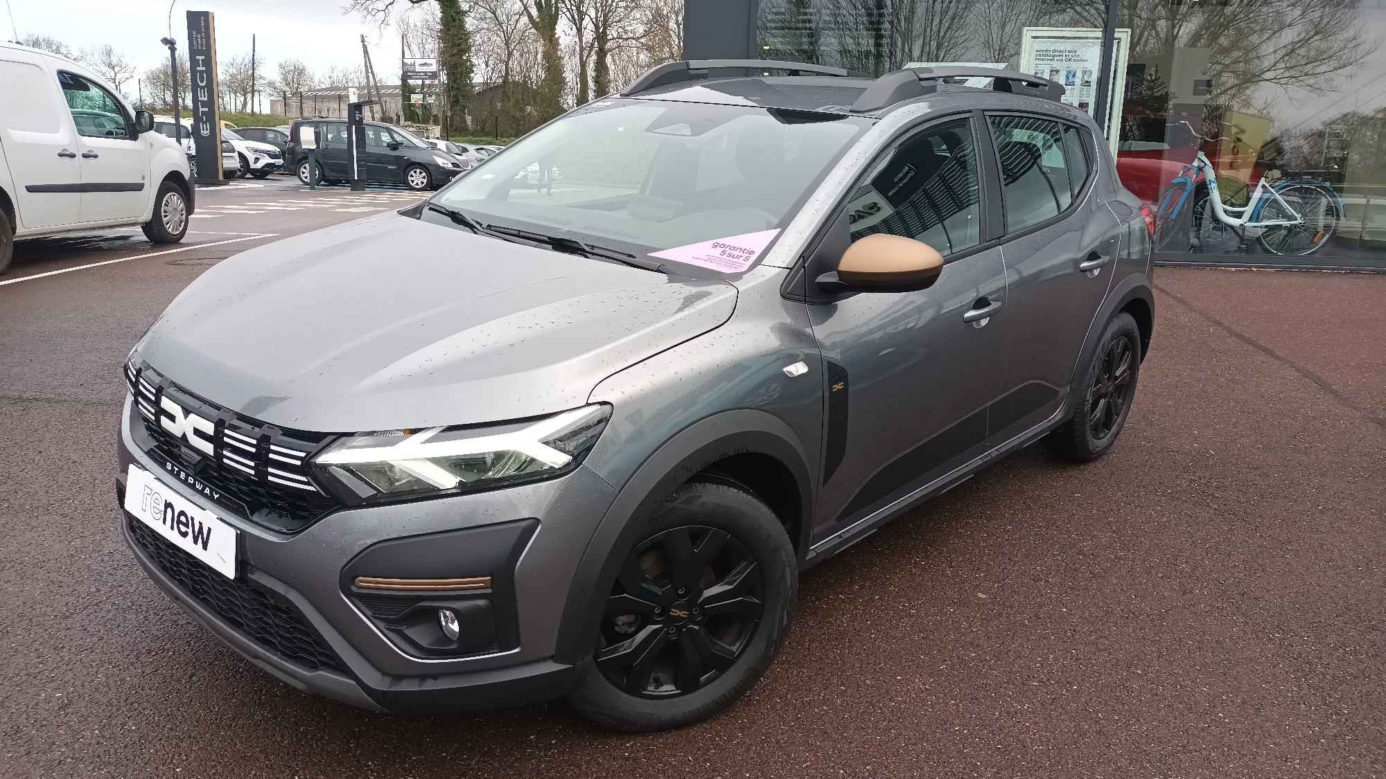 Vente en ligne Dacia Sandero  ECO-G 100 GSR2 au prix de 17 390 €