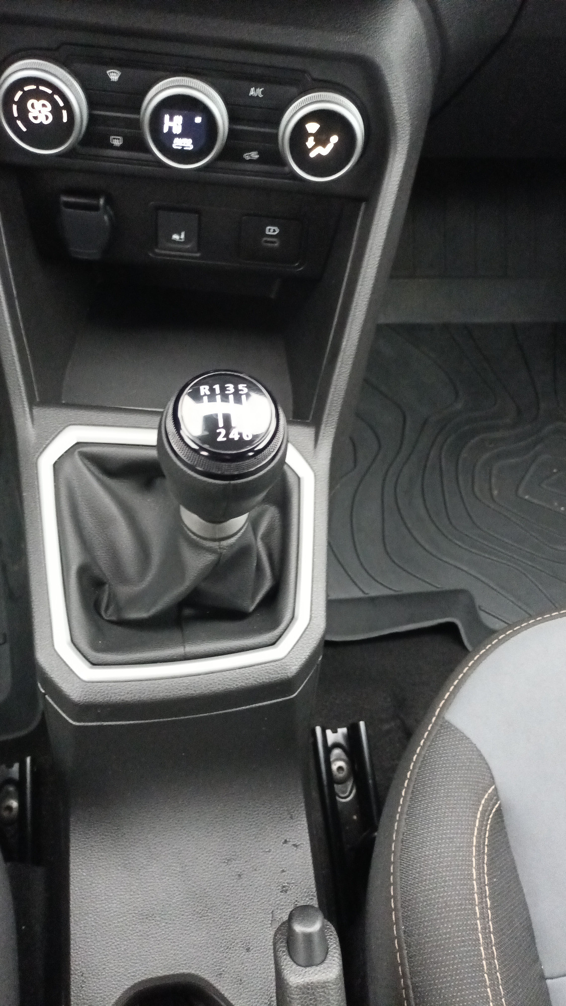 Vente en ligne Dacia Sandero  ECO-G 100 GSR2 au prix de 17 390 €