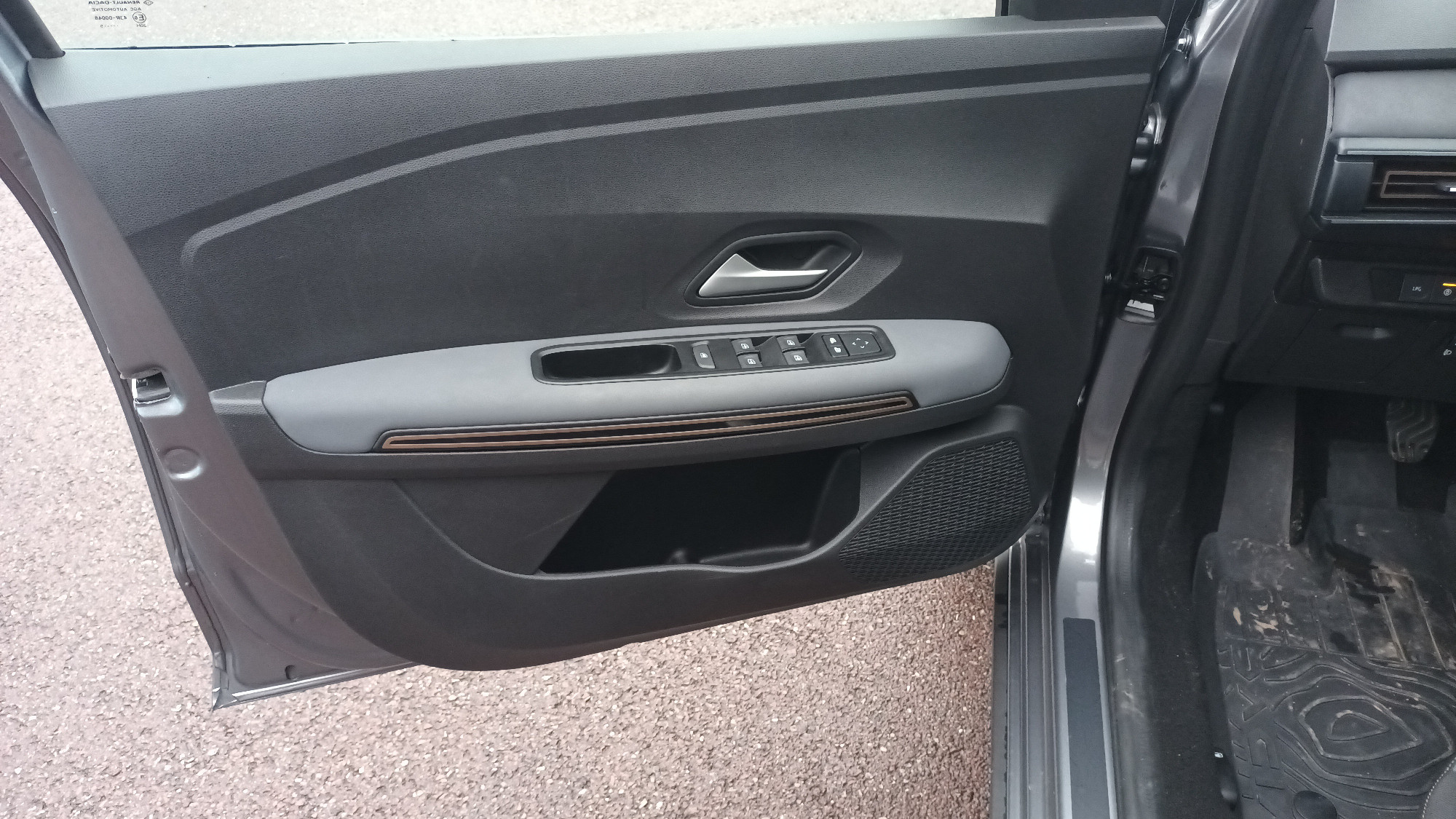 Vente en ligne Dacia Sandero  ECO-G 100 GSR2 au prix de 17 390 €