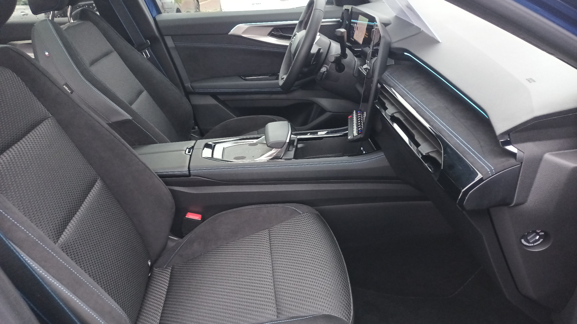 Vente en ligne Renault Austral  E-Tech full hybrid 200 GSR2 au prix de 38 990 €