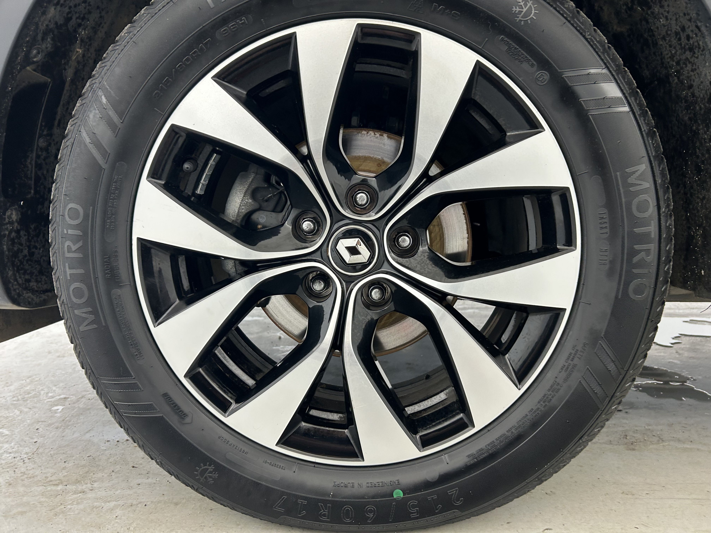 Vente en ligne Renault Arkana  mild hybrid 140 EDC FAP - 22 au prix de 21 990 €