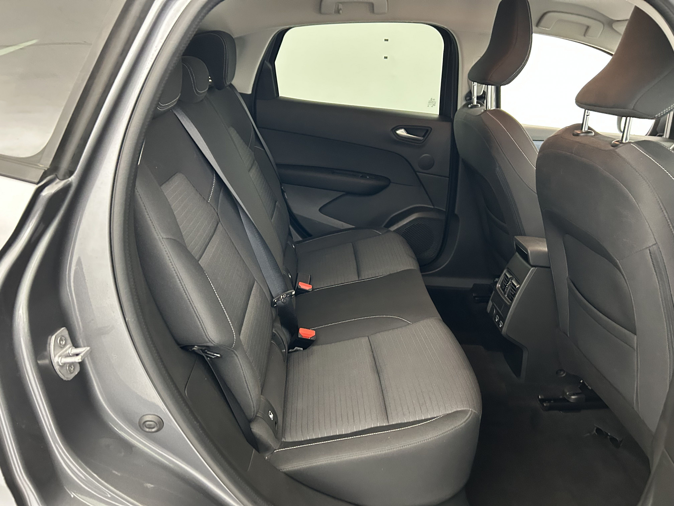 Vente en ligne Renault Arkana  mild hybrid 140 EDC FAP - 22 au prix de 21 990 €