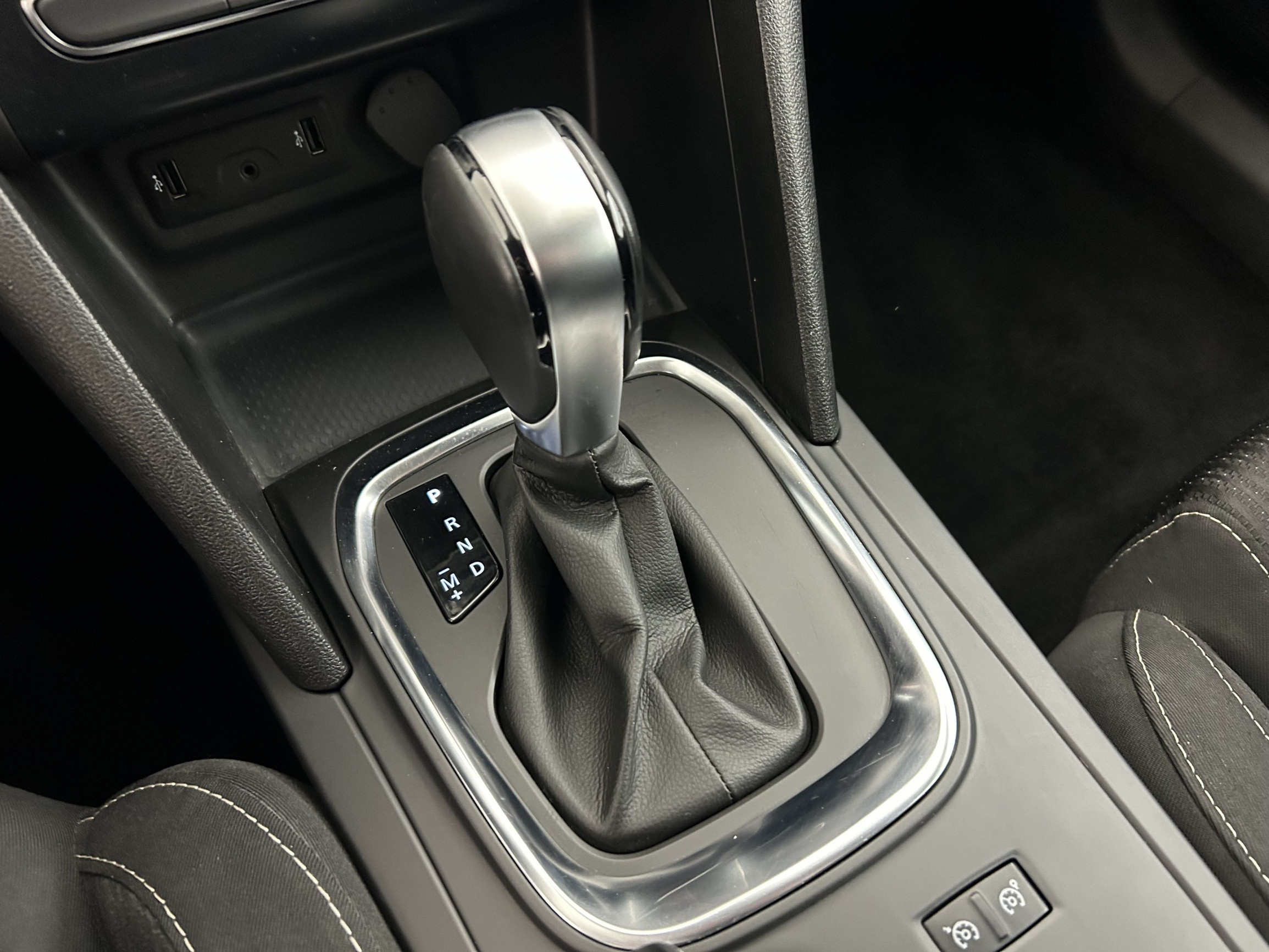 Vente en ligne Renault Megane 4 Mégane IV Berline dCi 110 Energy EDC au prix de 12 990 €