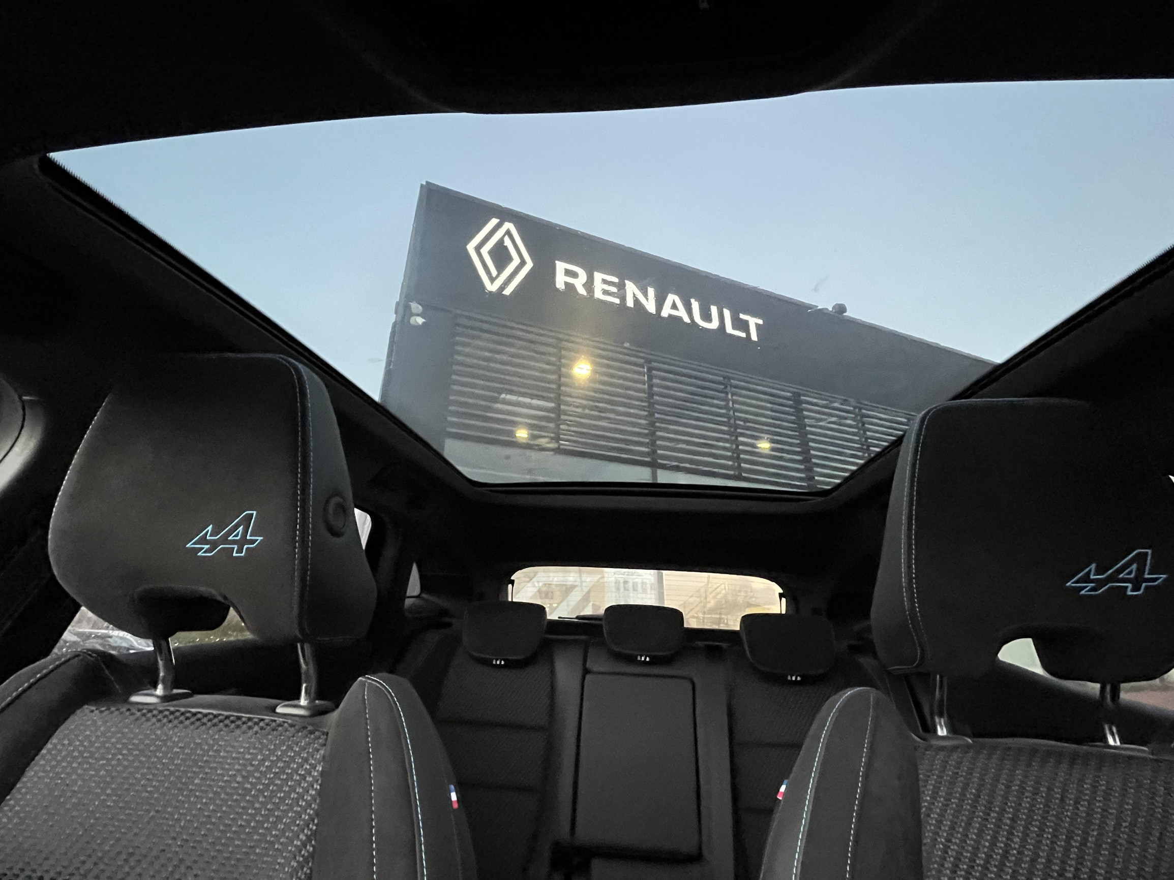 Vente en ligne Renault Austral  E-Tech full hybrid 200 GSR2 au prix de 38 990 €