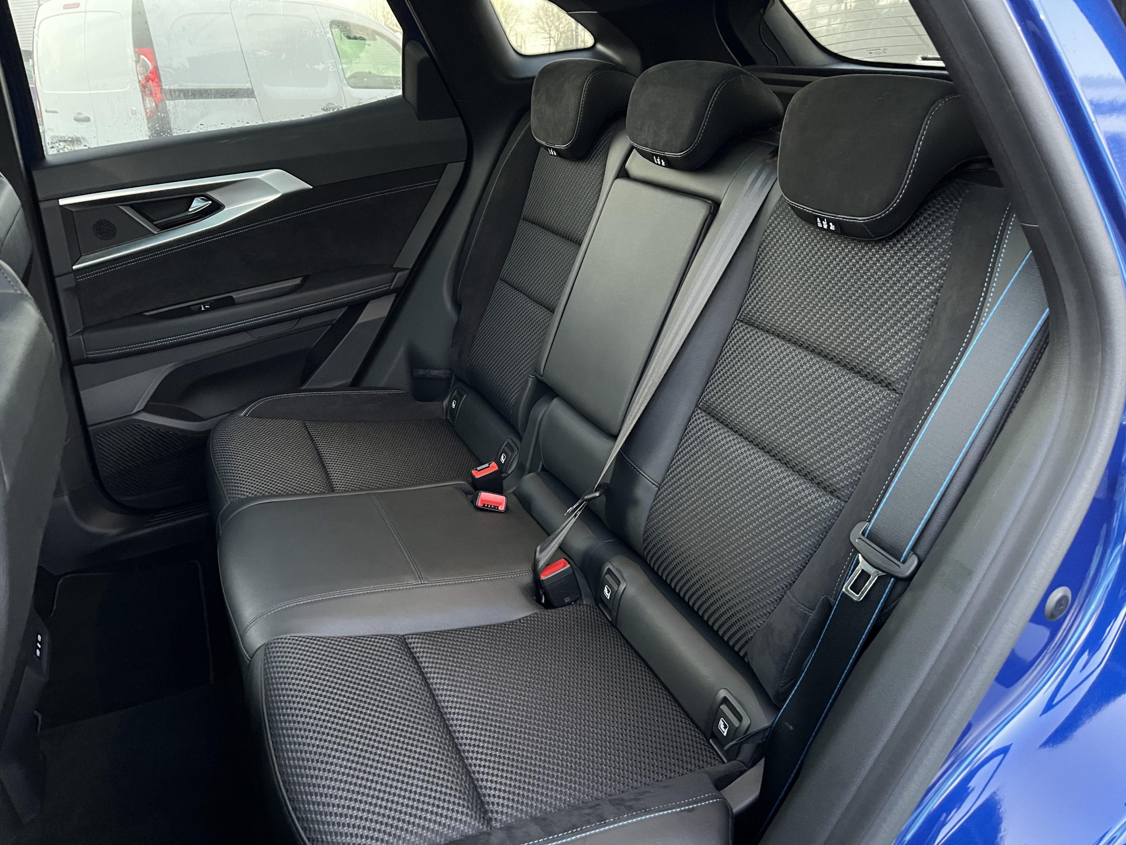 Vente en ligne Renault Austral  E-Tech full hybrid 200 GSR2 au prix de 38 990 €