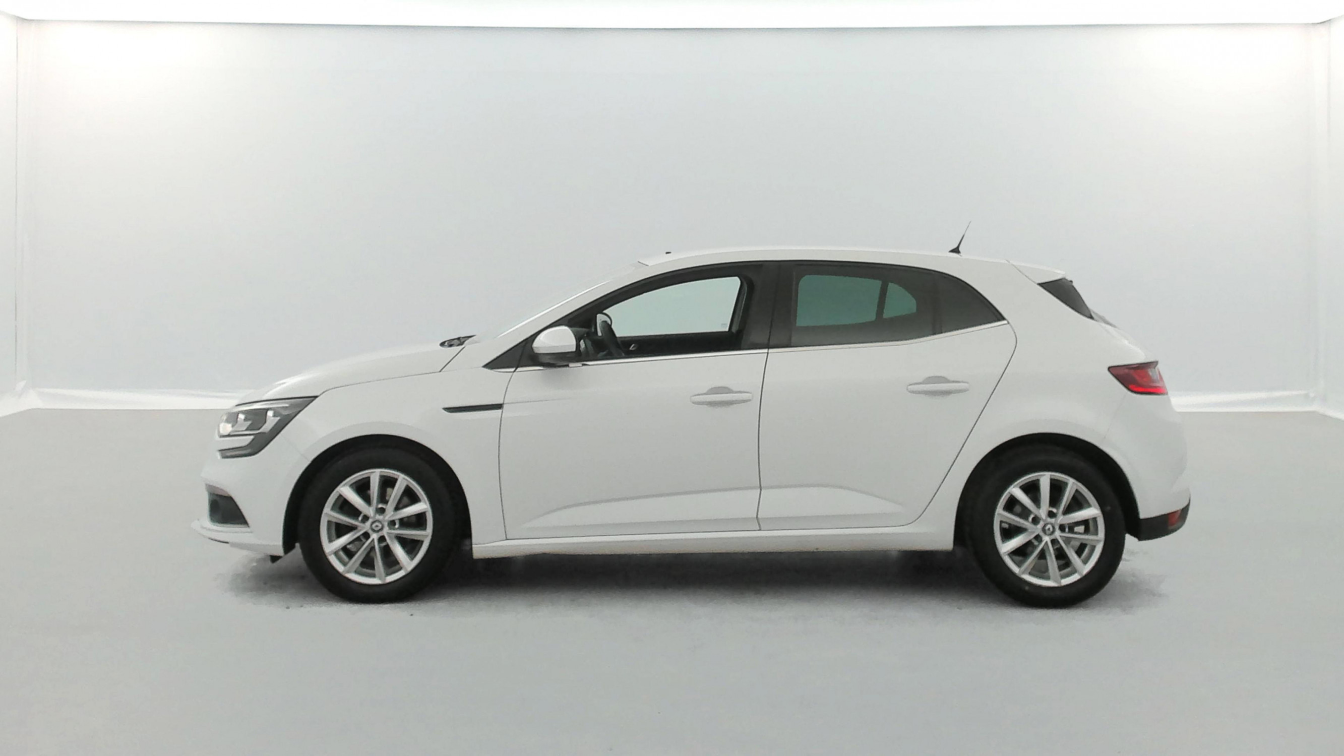 Vente en ligne Renault Megane 4 Mégane IV Berline dCi 110 Energy EDC au prix de 12 990 €