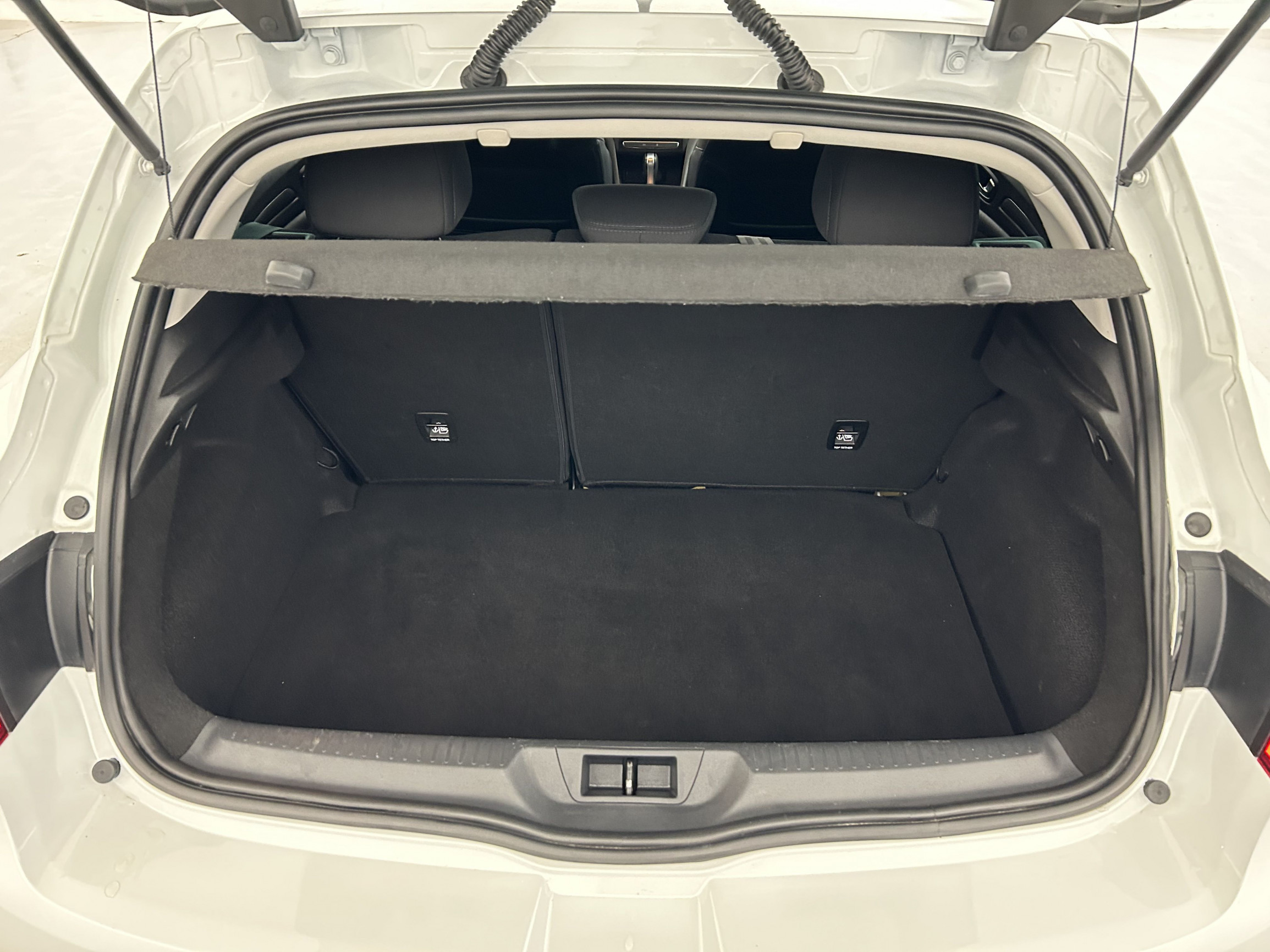 Vente en ligne Renault Megane 4 Mégane IV Berline dCi 110 Energy EDC au prix de 12 990 €