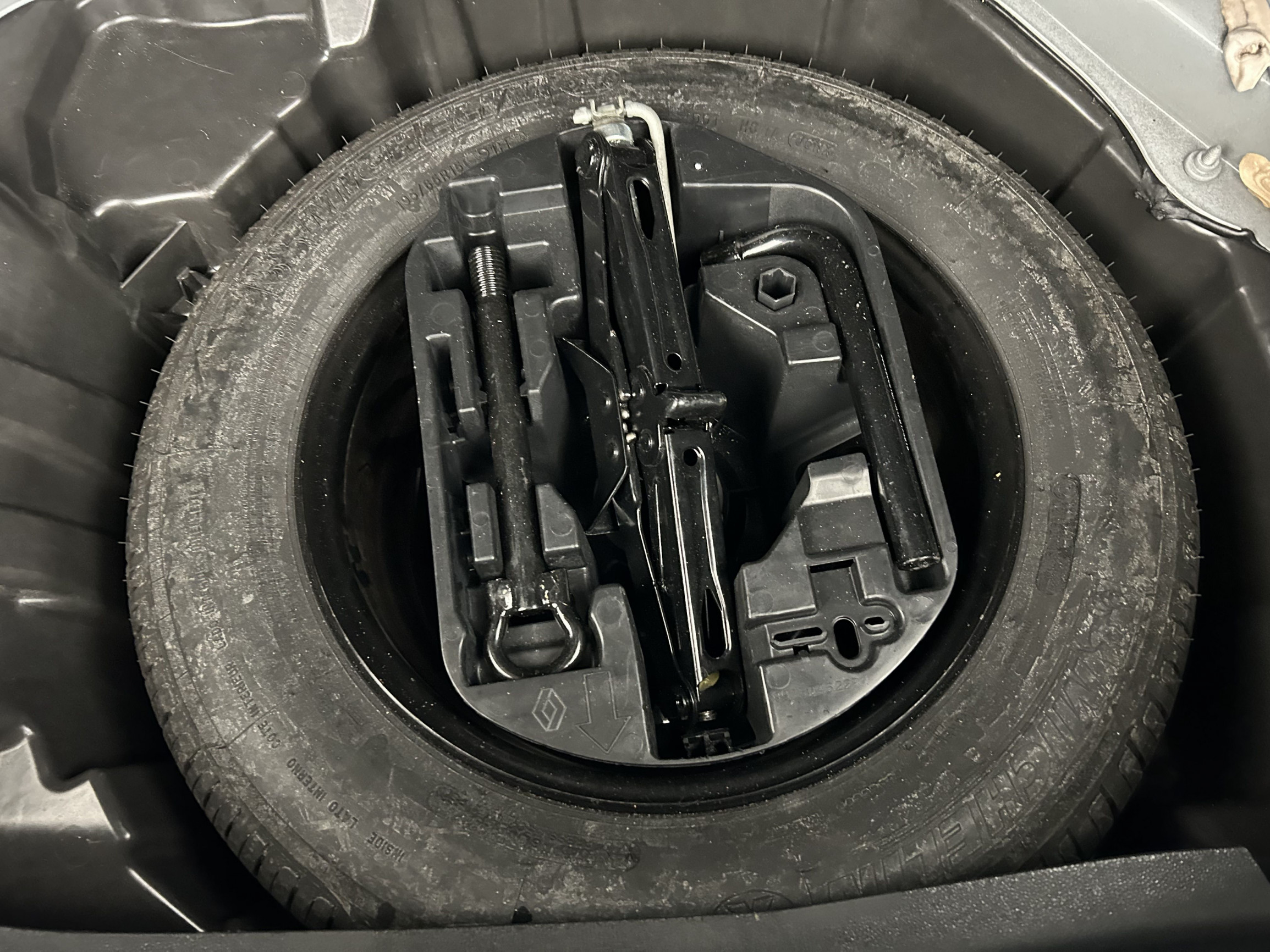 Vente en ligne Renault Megane 4 Mégane IV Berline dCi 110 Energy EDC au prix de 12 990 €