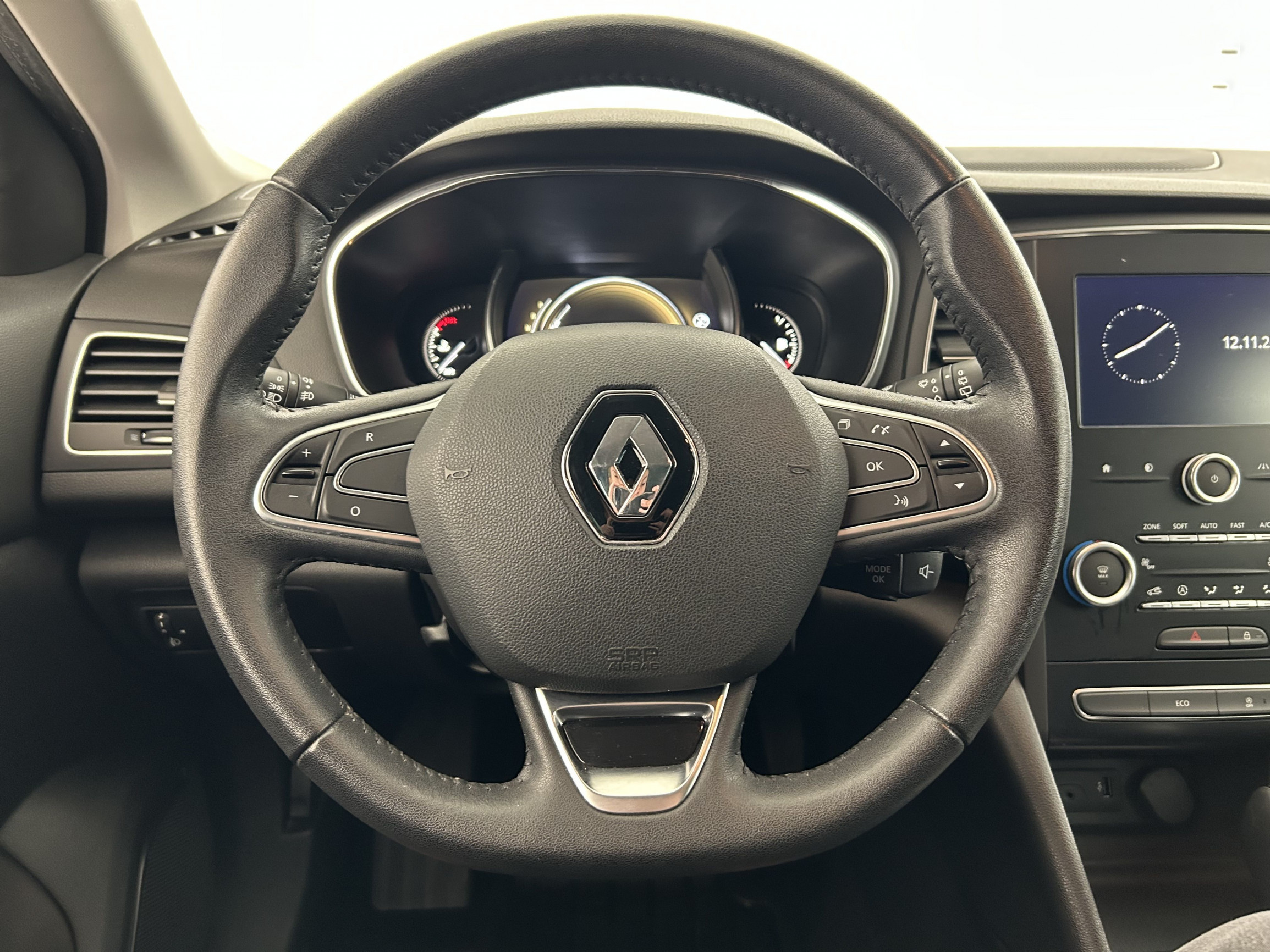 Vente en ligne Renault Megane 4 Mégane IV Berline dCi 110 Energy EDC au prix de 12 990 €