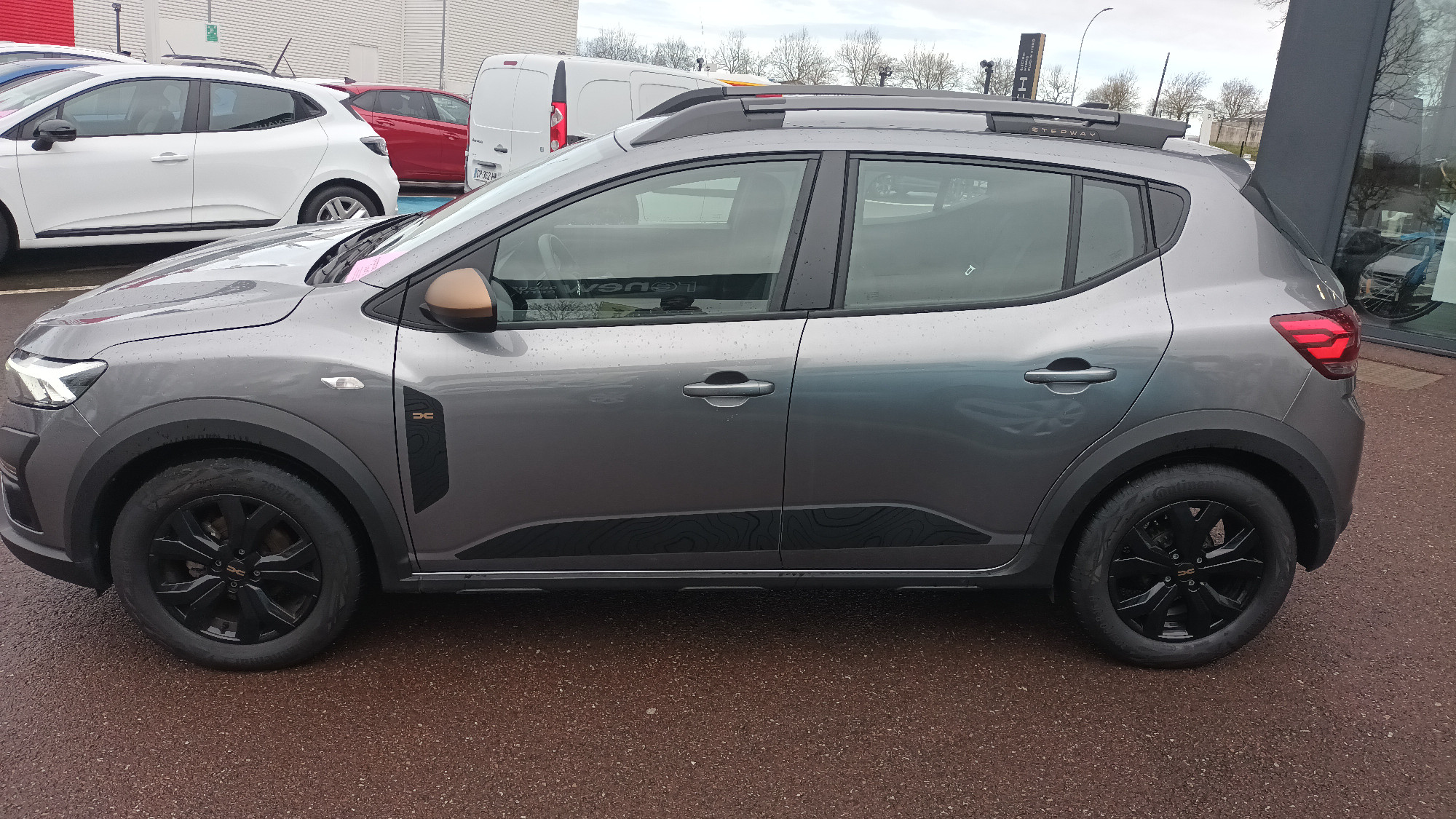 Vente en ligne Dacia Sandero  ECO-G 100 GSR2 au prix de 17 390 €