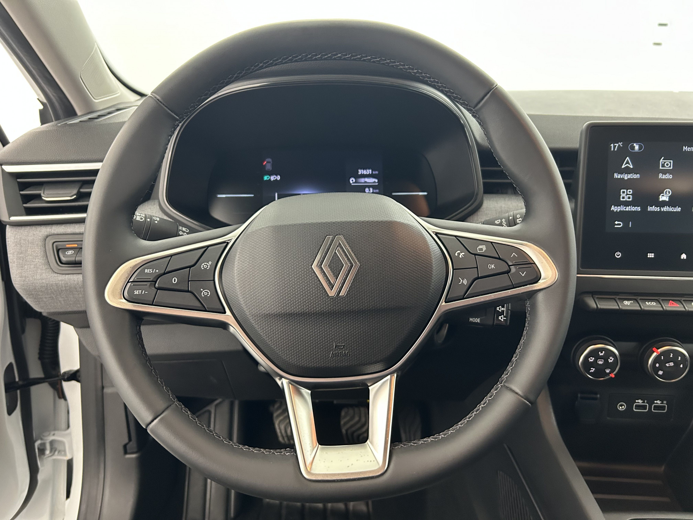 Vente en ligne Renault Clio 5 Clio Blue dCi 100 ch GSR2 au prix de 16 990 €