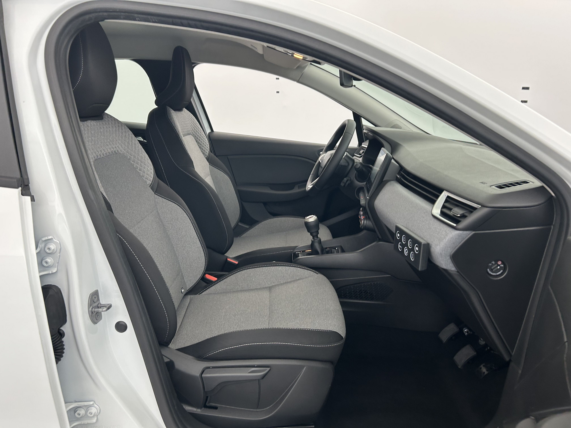 Vente en ligne Renault Clio 5 Clio Blue dCi 100 ch GSR2 au prix de 16 990 €