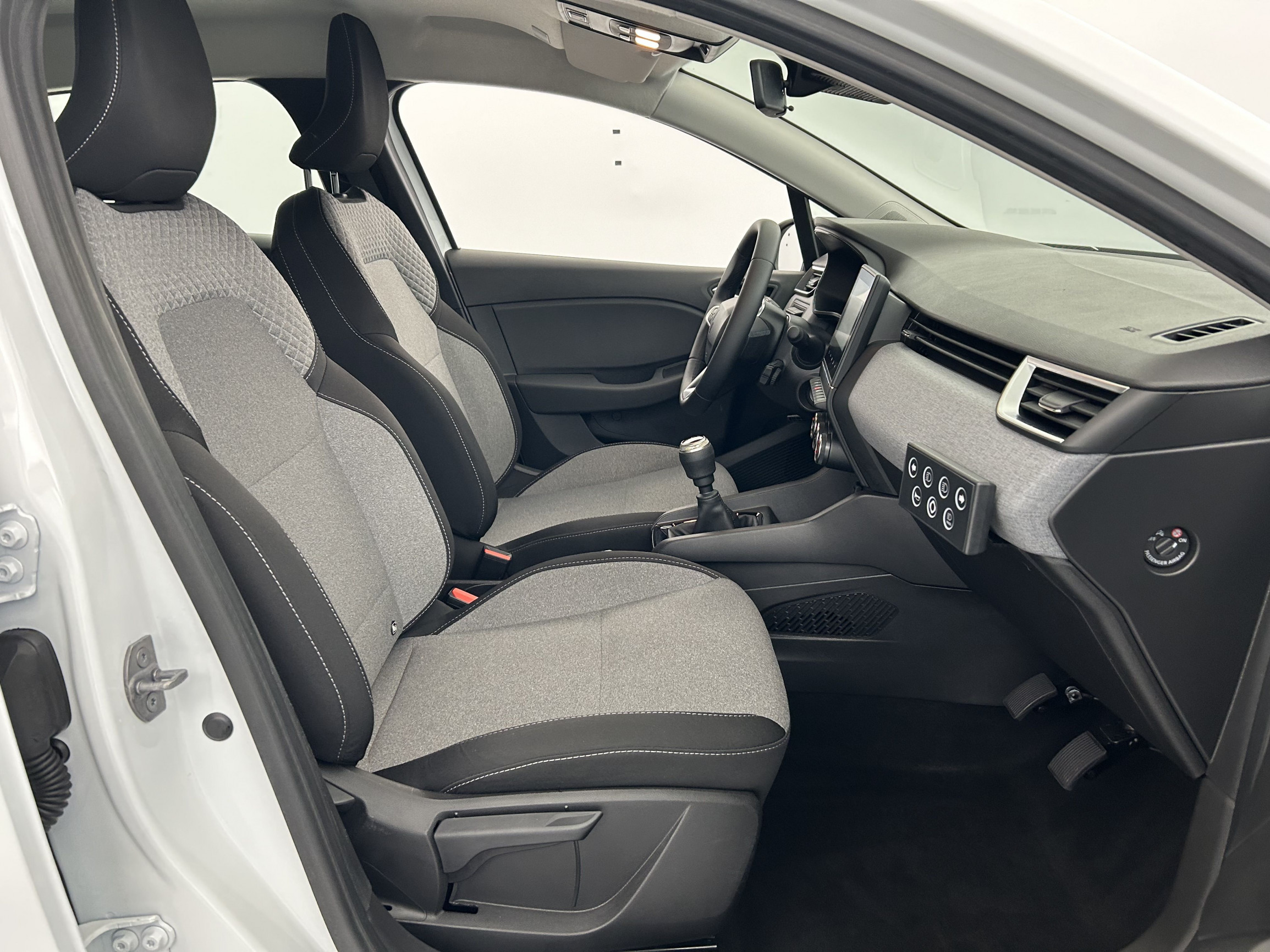 Vente en ligne Renault Clio 5 Clio Blue dCi 100 ch GSR2 au prix de 16 990 €