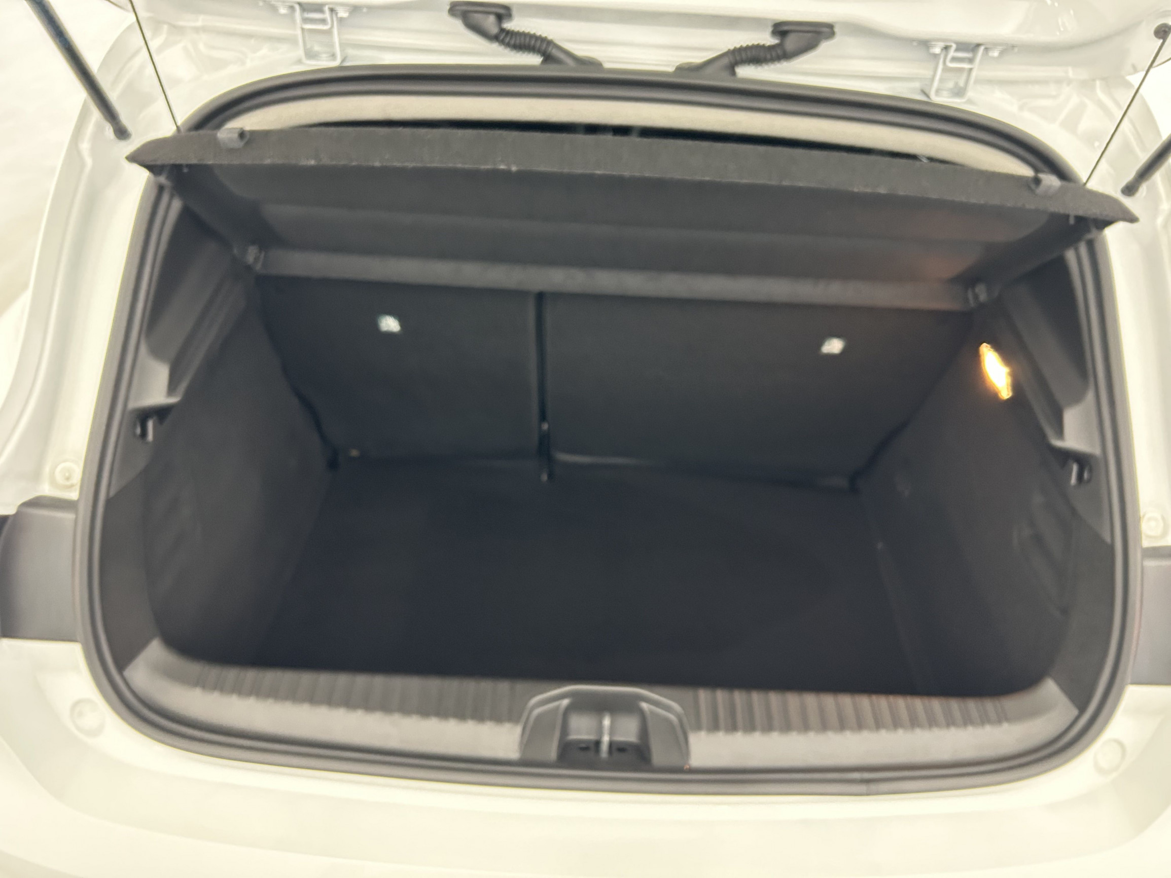 Vente en ligne Renault Clio 5 Clio Blue dCi 100 ch GSR2 au prix de 16 990 €