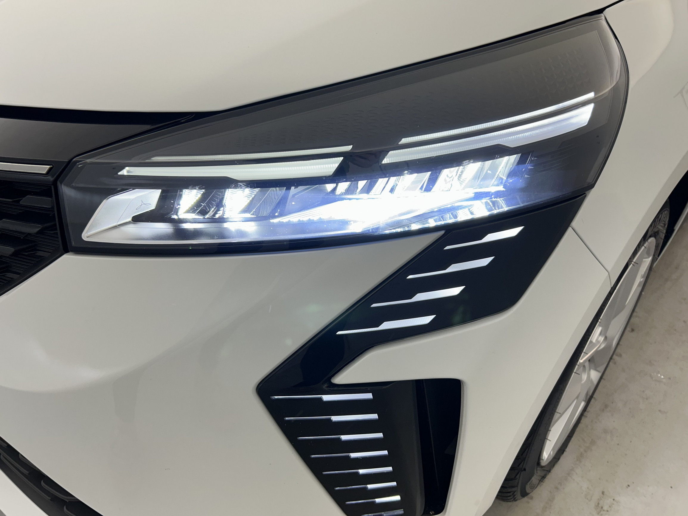 Vente en ligne Renault Clio 5 Clio Blue dCi 100 ch GSR2 au prix de 16 990 €