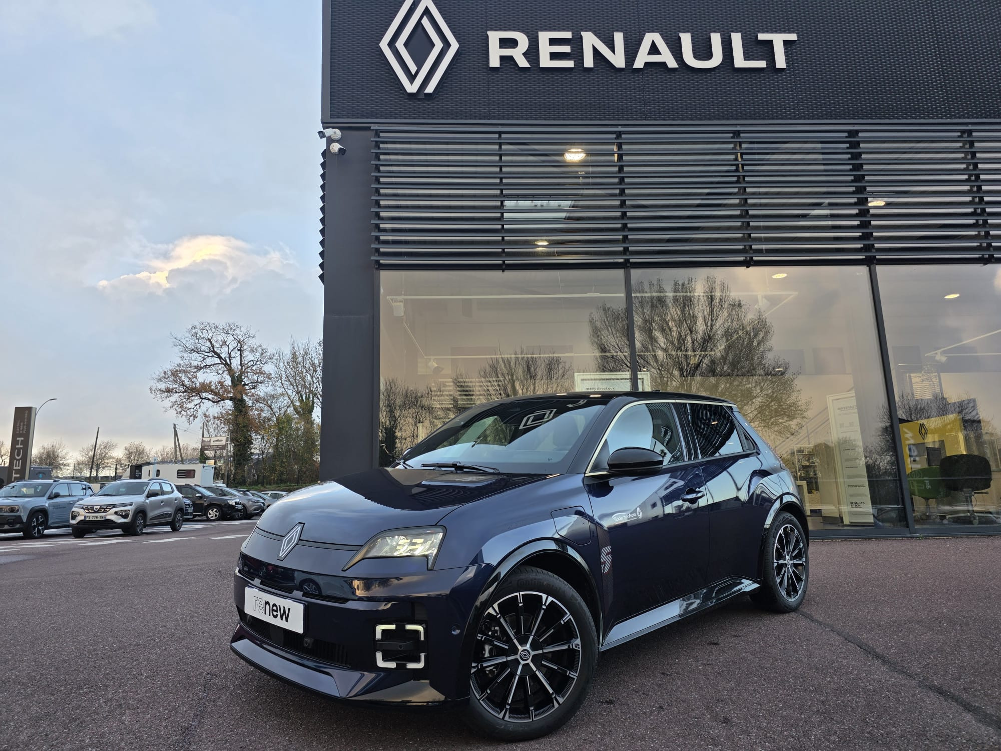 Renault R5 E-Tech  150 ch autonomie confort occasion de 2025 en vente à Coutances