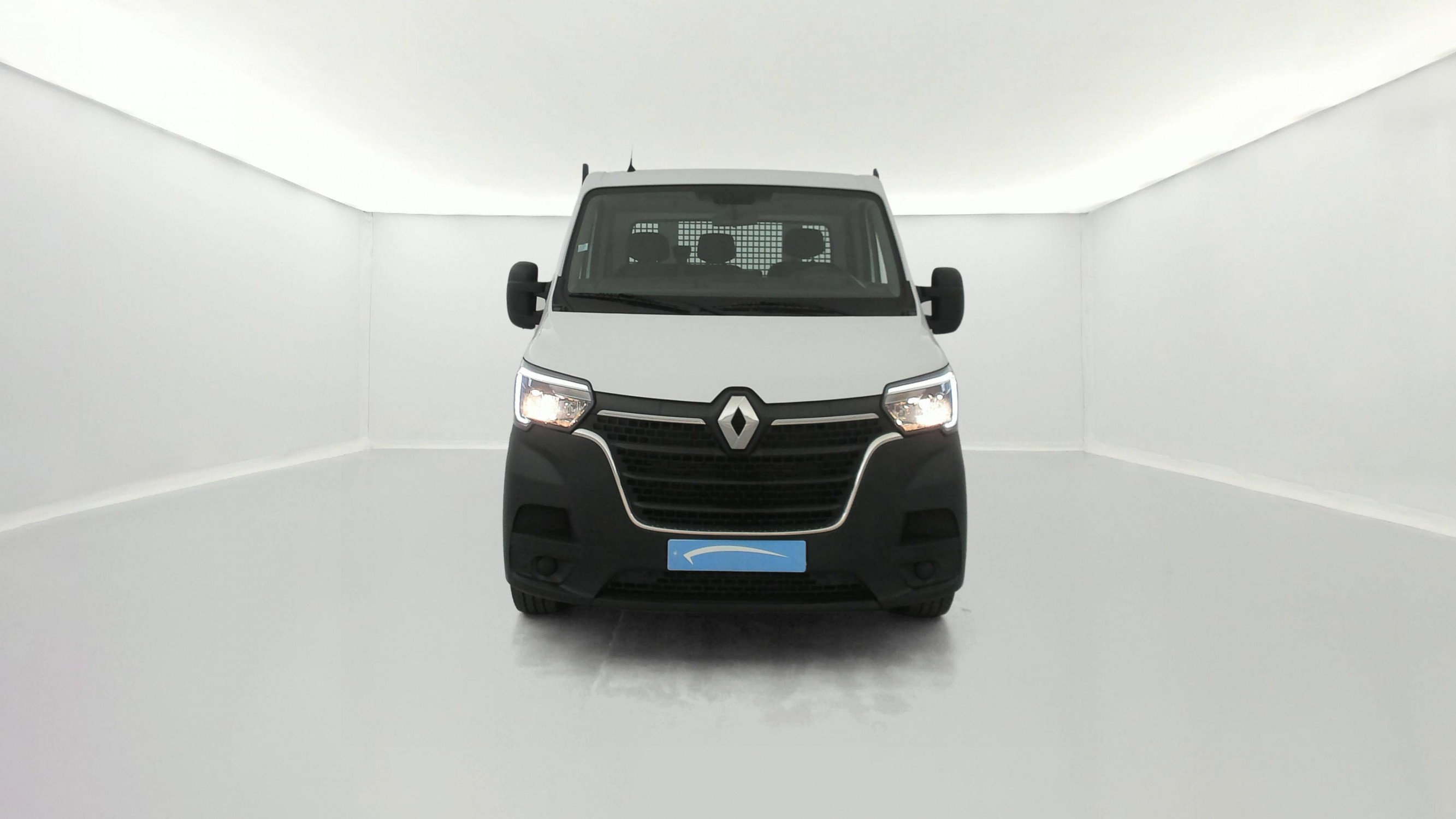 Vente en ligne Renault Master Benne MASTER TRACTION 3T5 L2 2.3DCI 135 au prix de 25 990 €